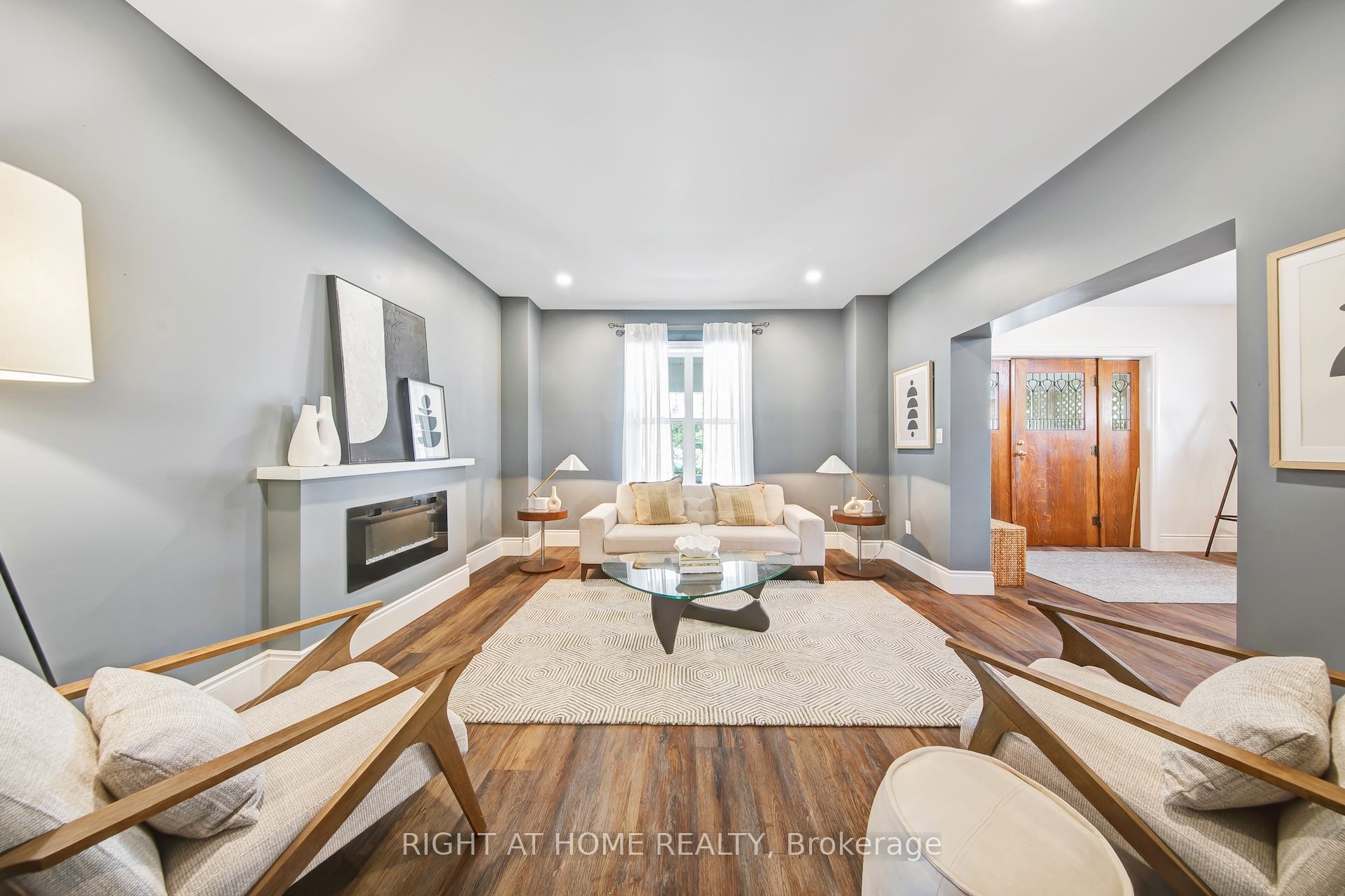 30 Willow Street N Property Photo 11