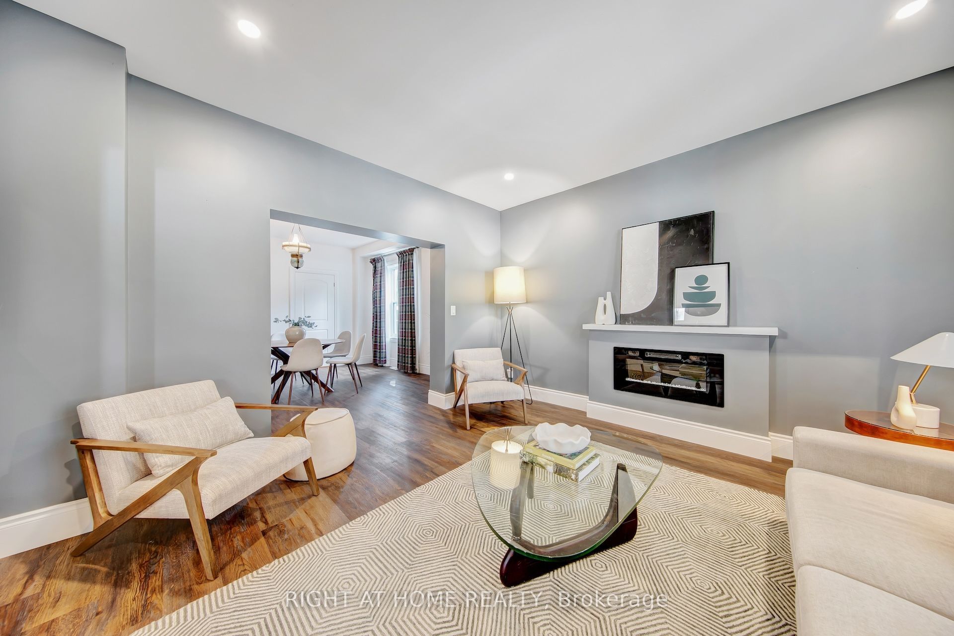 30 Willow Street N Property Photo 13