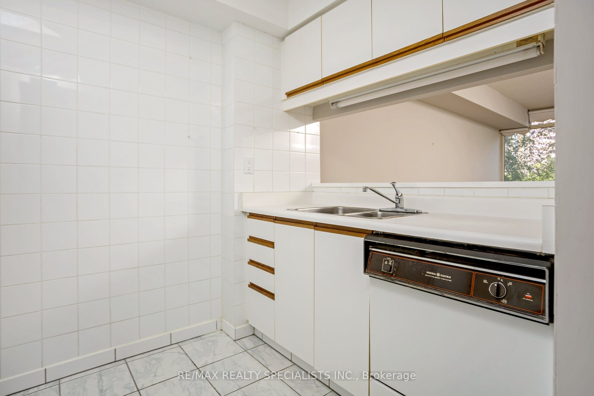3605 Kariya Drive 304a Property Photo 9