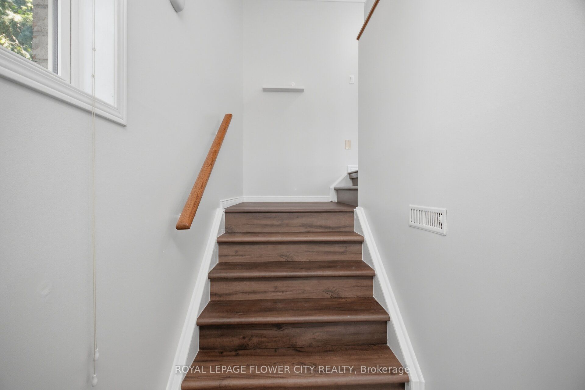 8305 Mclaughlin Road S 2 Property Photo 5