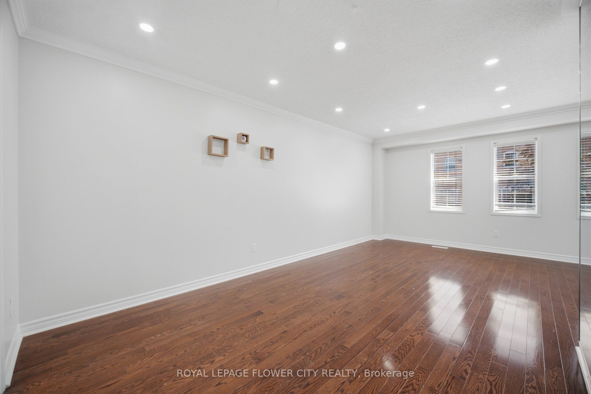 8305 Mclaughlin Road S 2 Property Photo 10
