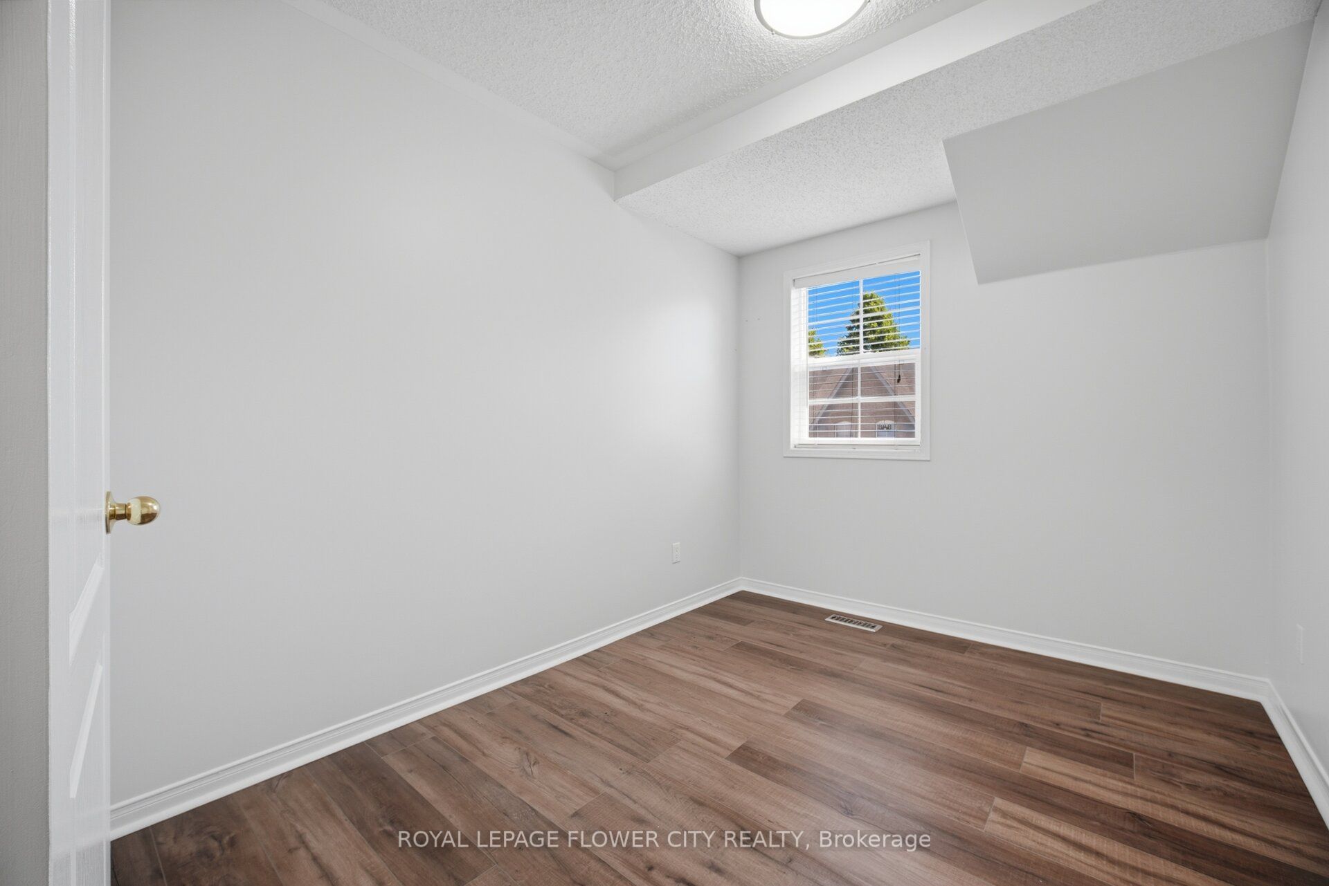 8305 Mclaughlin Road S 2 Property Photo 29