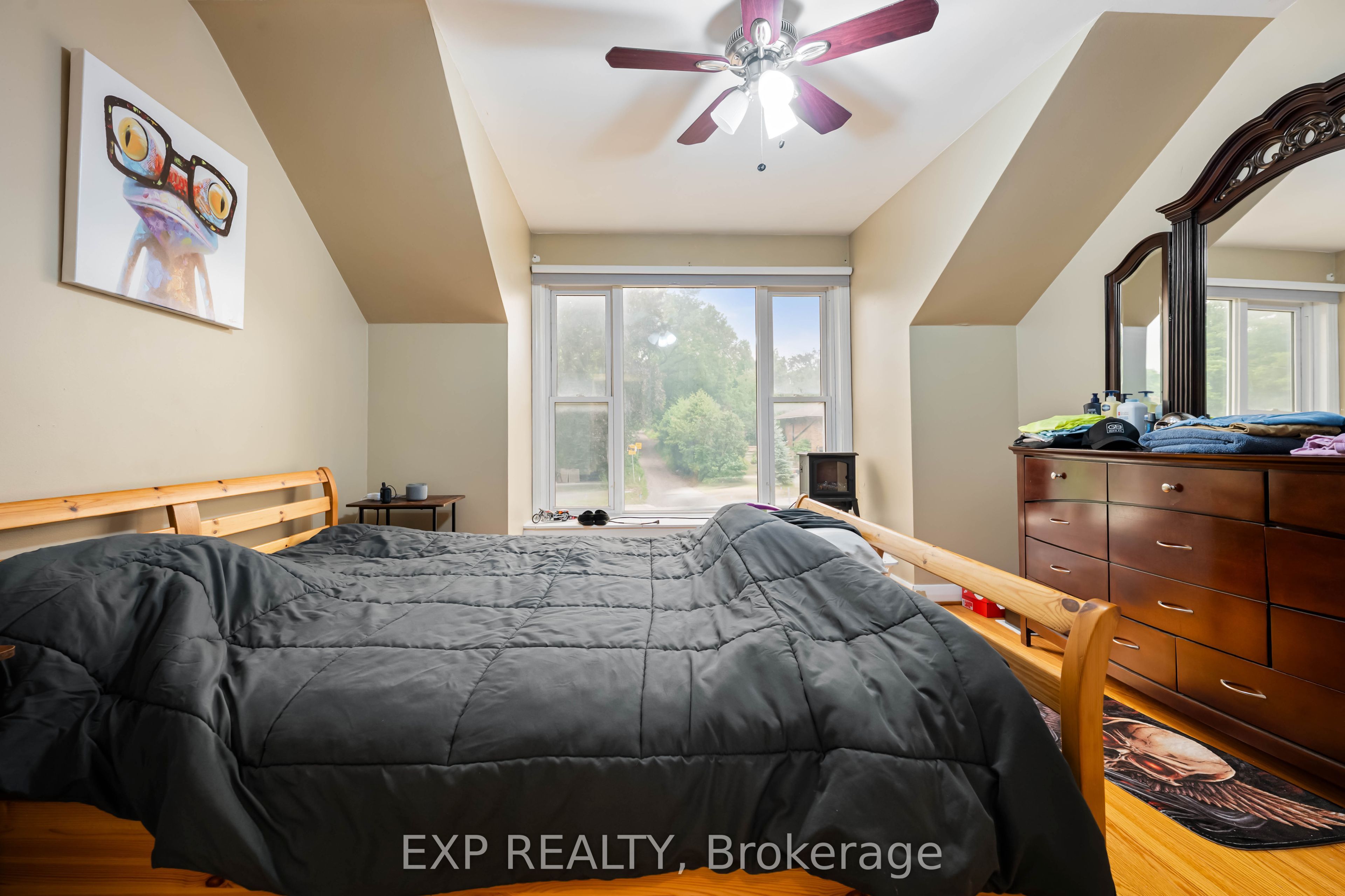 5 Fourth Avenue Property Photo 10