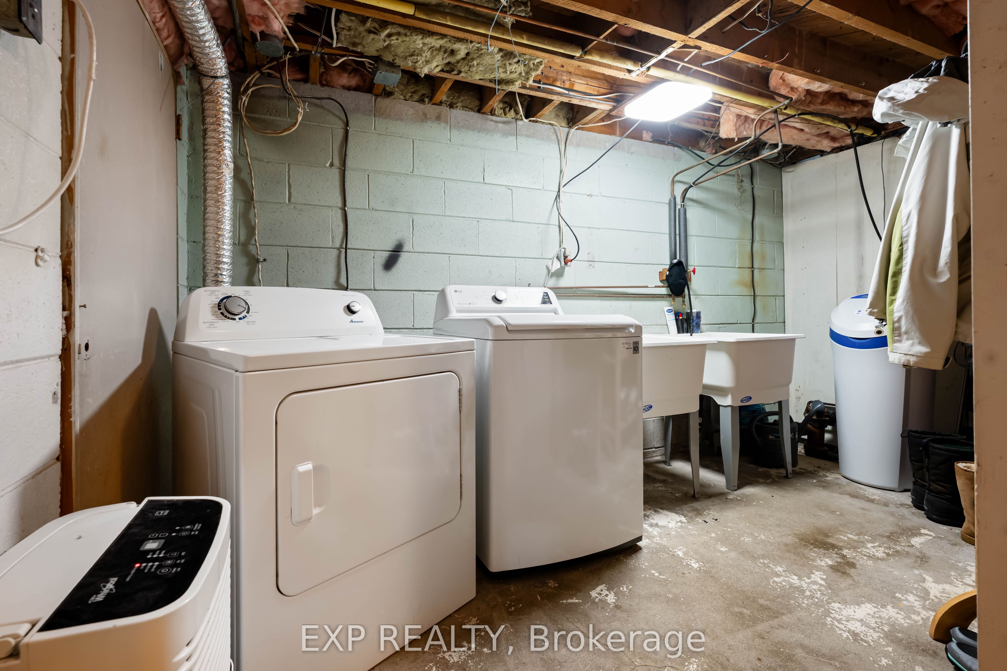 5 Fourth Avenue Property Photo 14