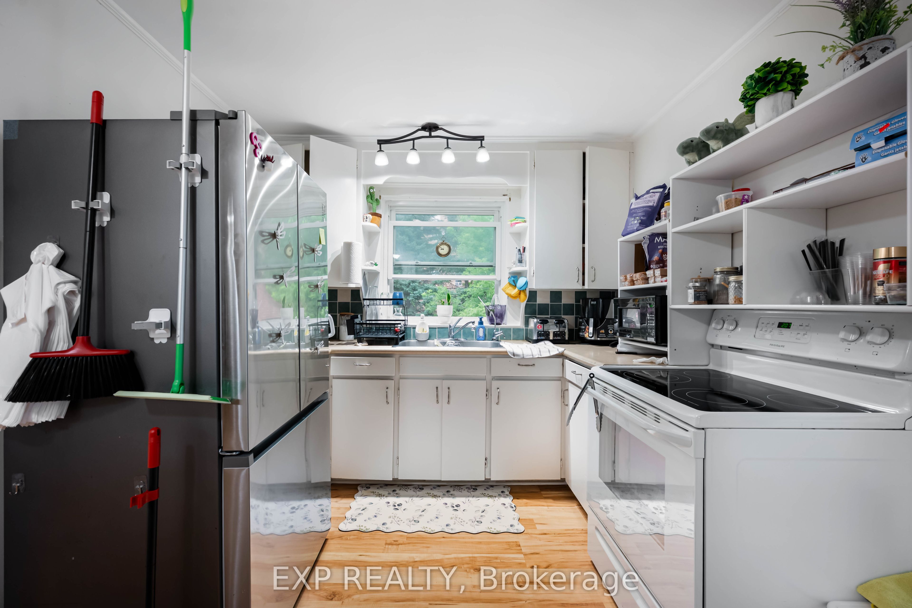 5 Fourth Avenue Property Photo 17