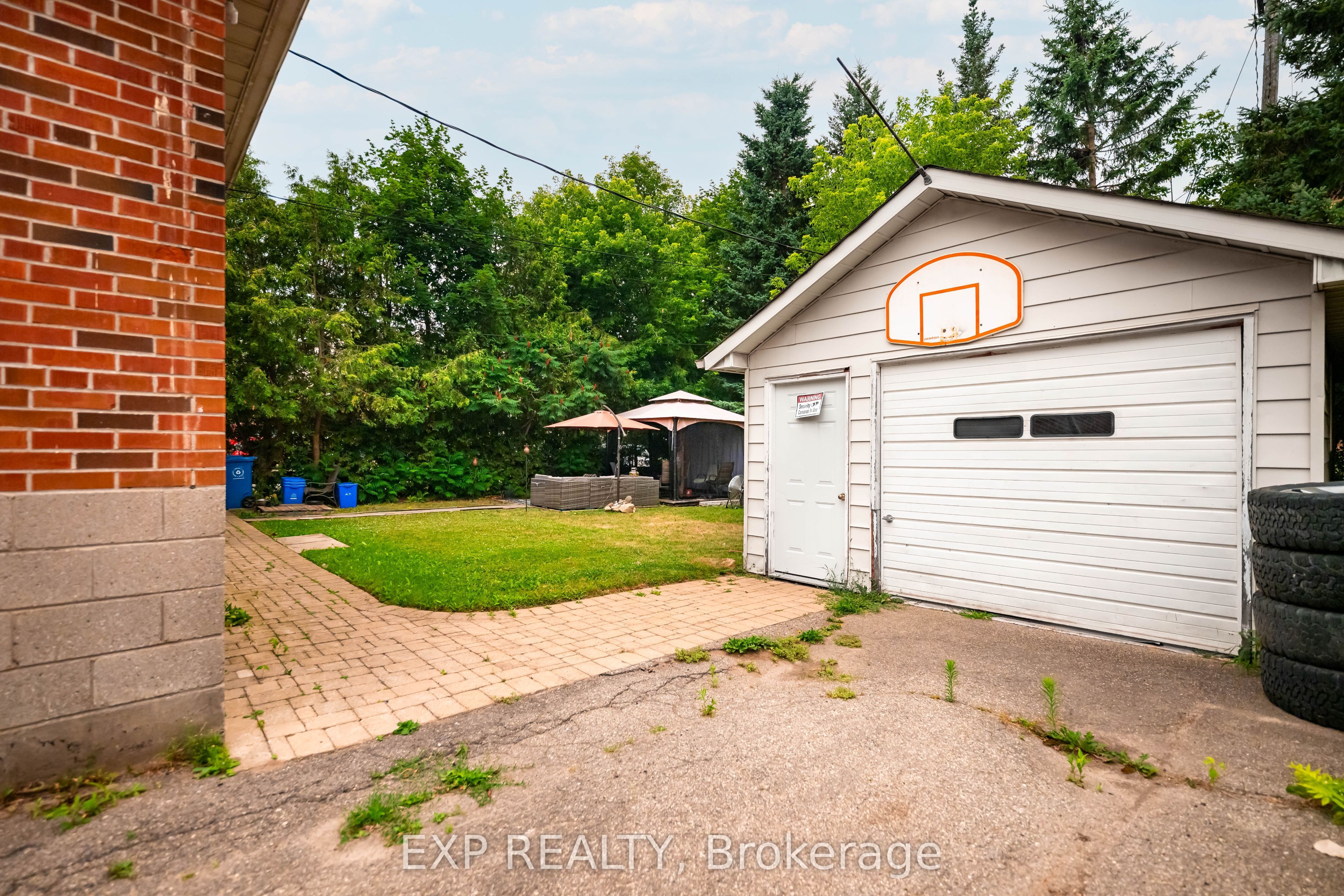 5 Fourth Avenue Property Photo 35