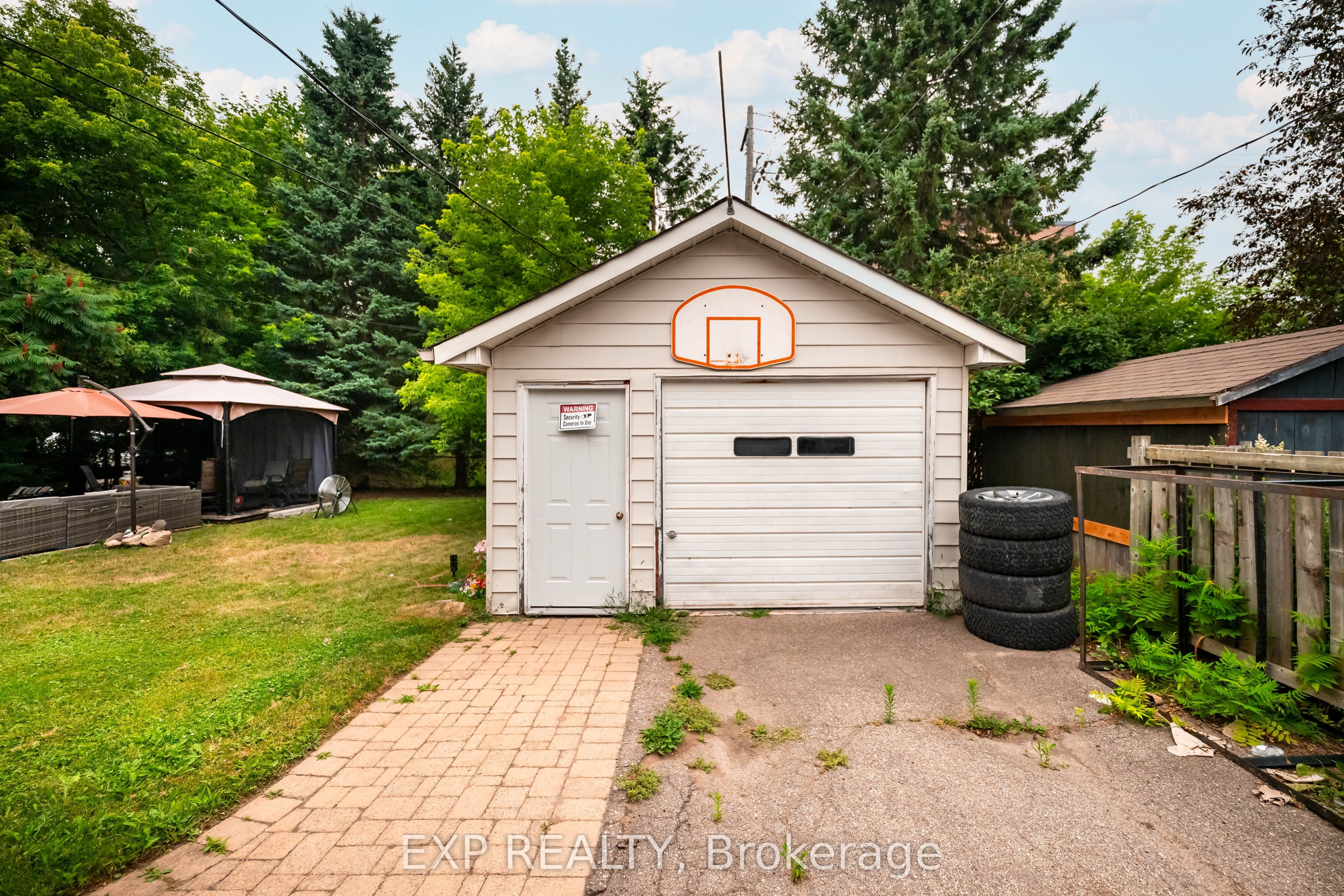 5 Fourth Avenue Property Photo 36