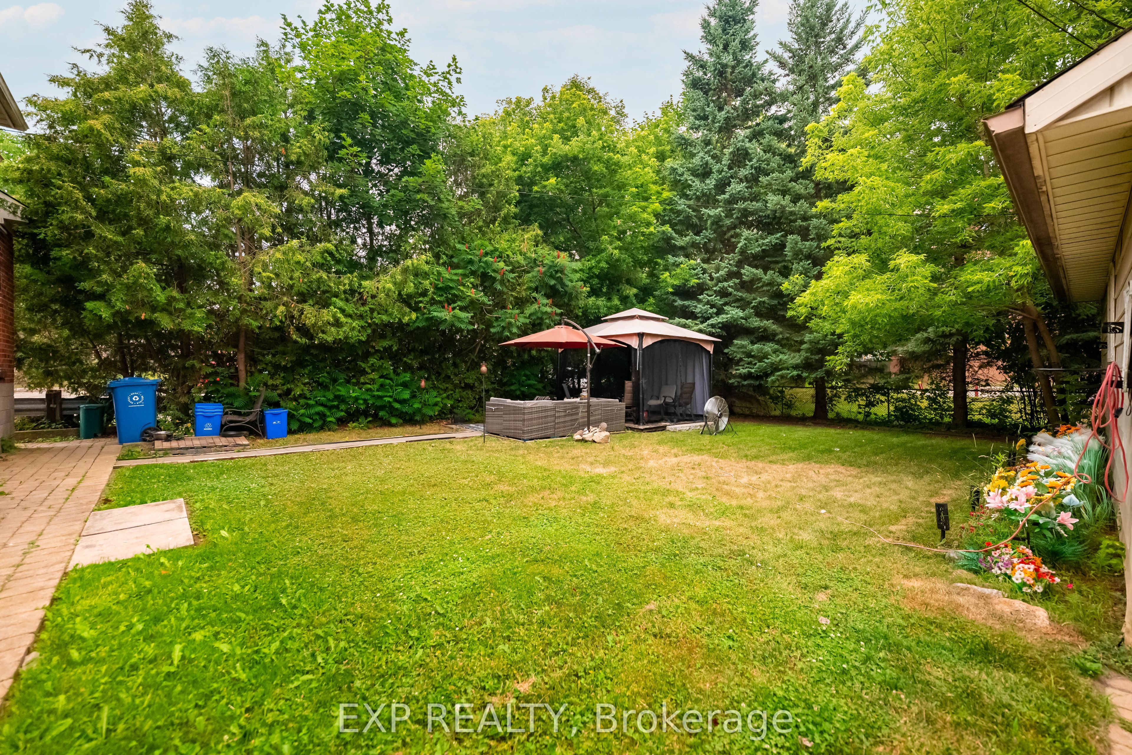 5 Fourth Avenue Property Photo 37