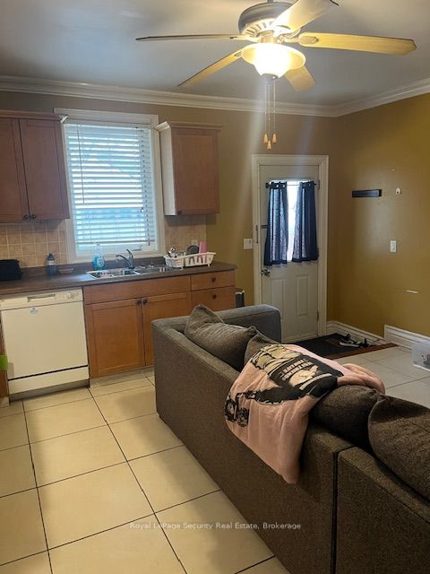 627 Caledonia Road Property Photo 4