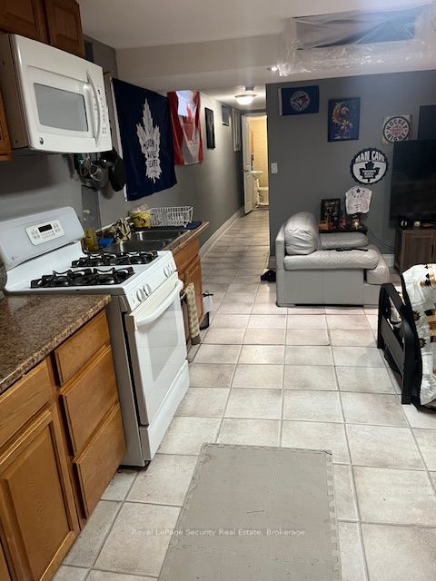627 Caledonia Road Property Photo 16