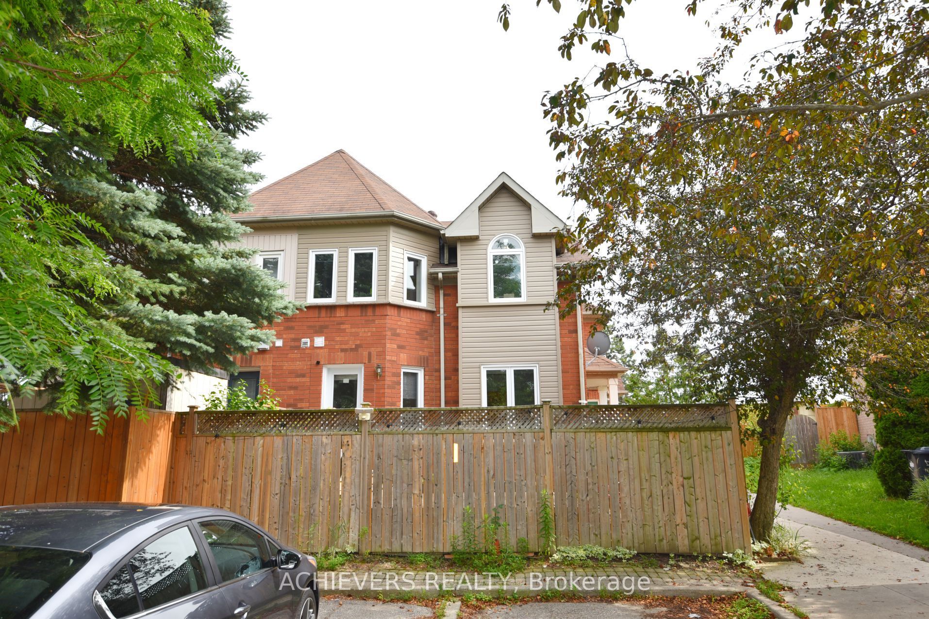 83 Clover Bloom Road Property Photo 2