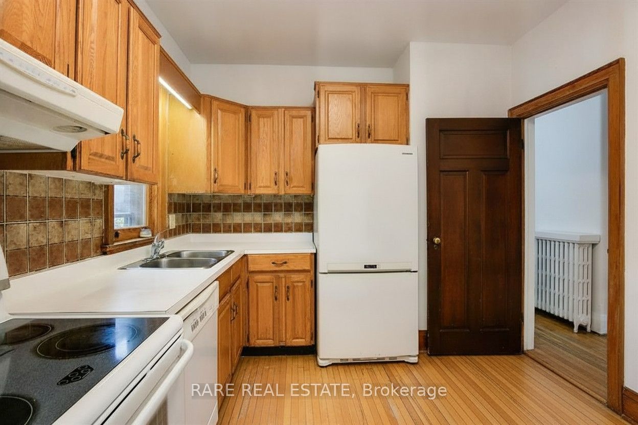 224 Ellis Avenue Property Photo 6