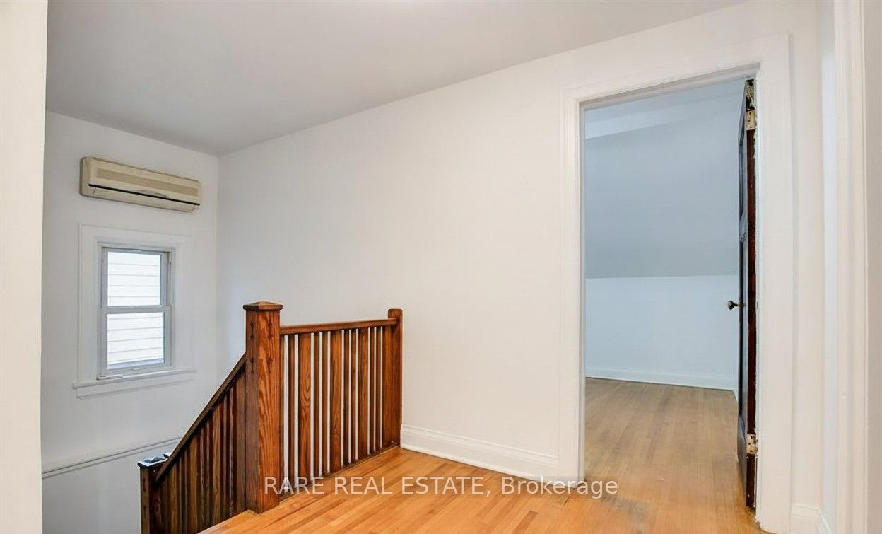224 Ellis Avenue Property Photo 8