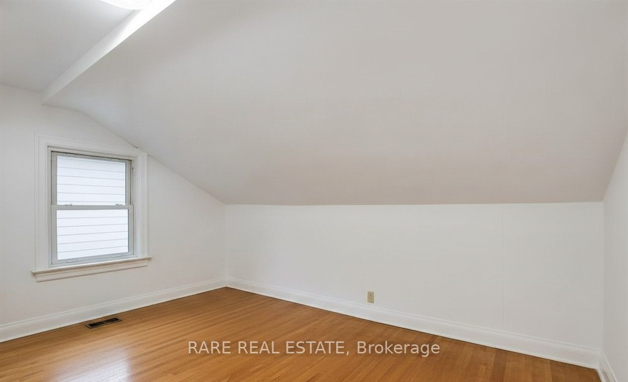 224 Ellis Avenue Property Photo 14