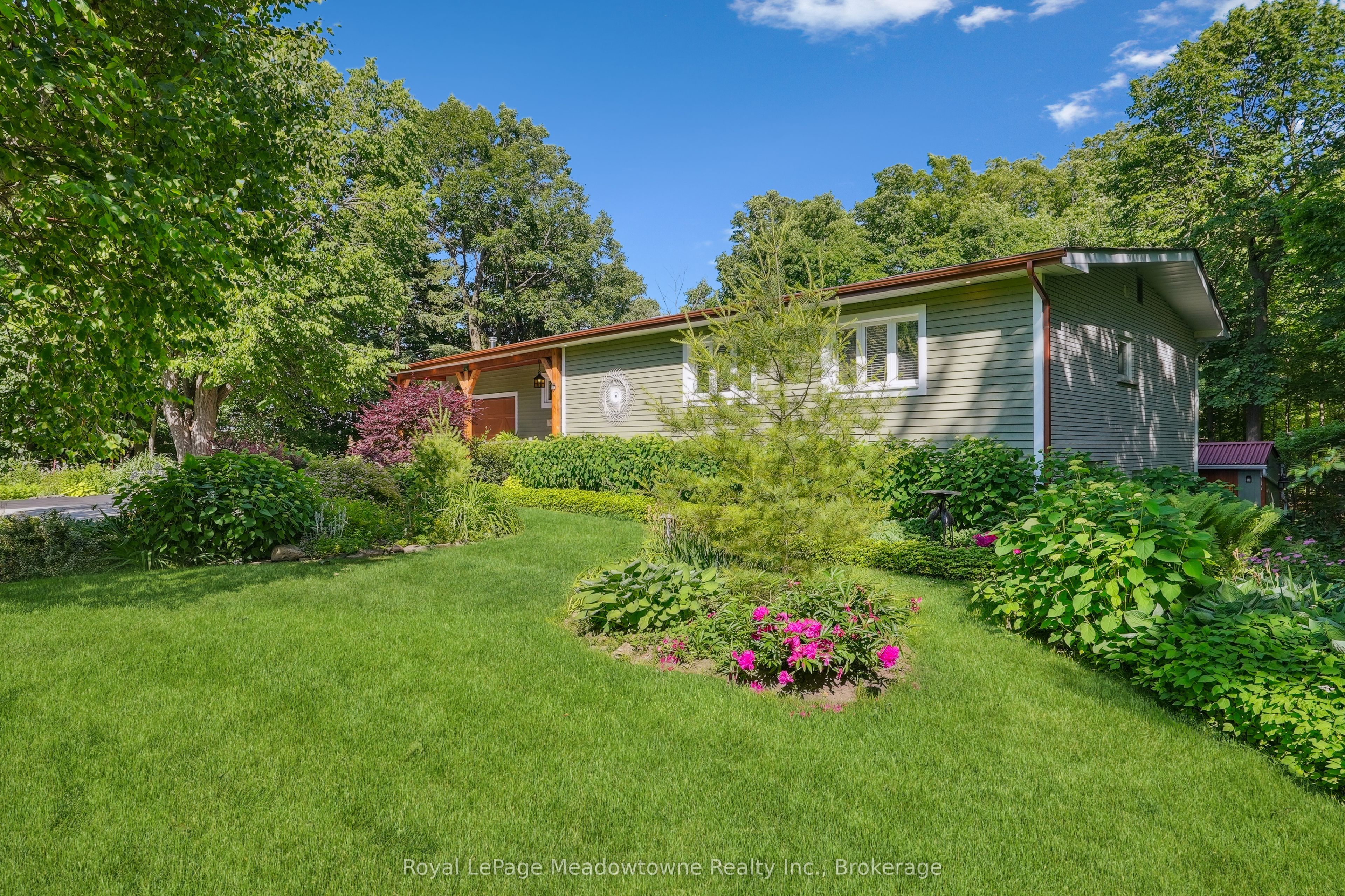 9878 15 Side Road Property Photo 4