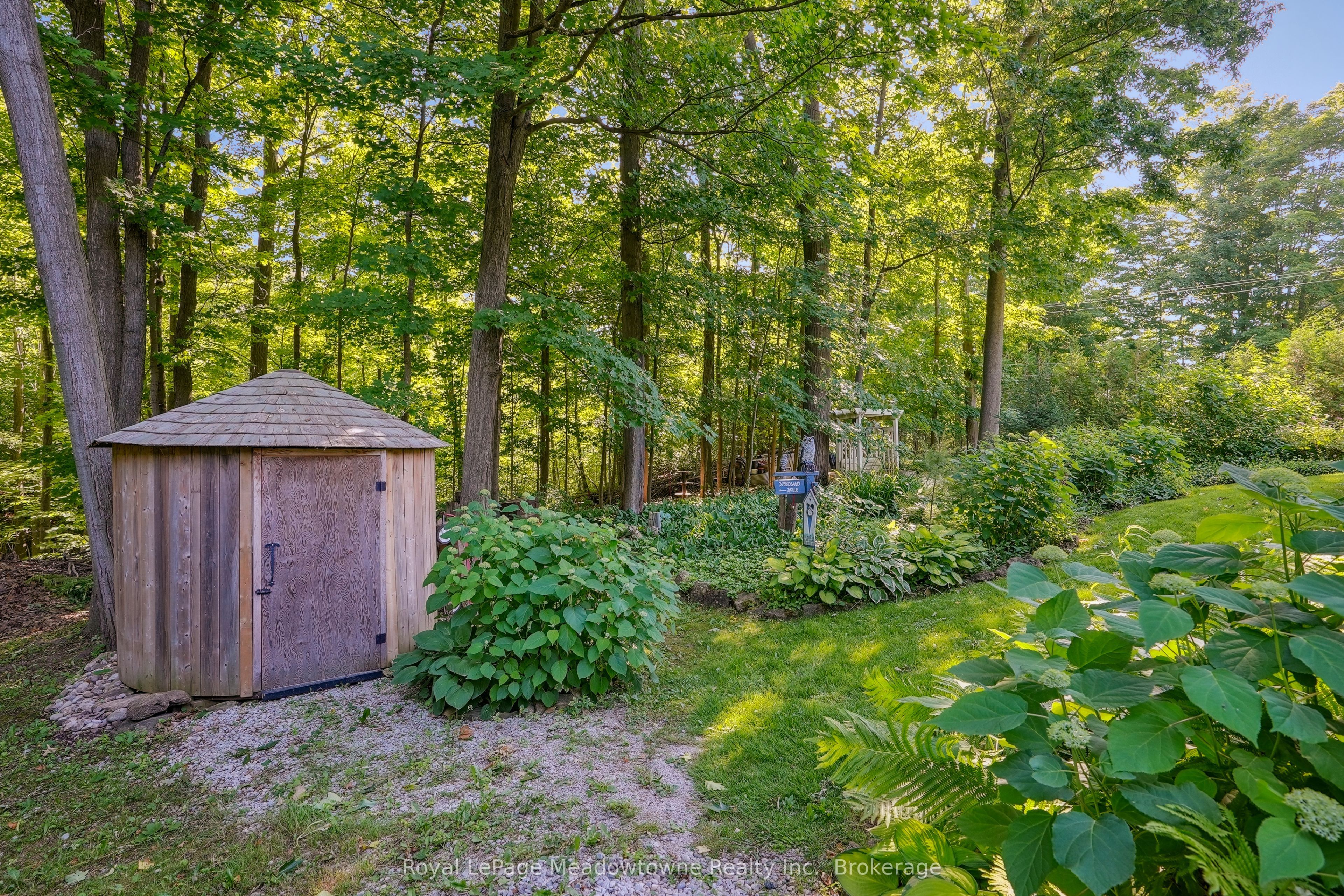 9878 15 Side Road Property Photo 40