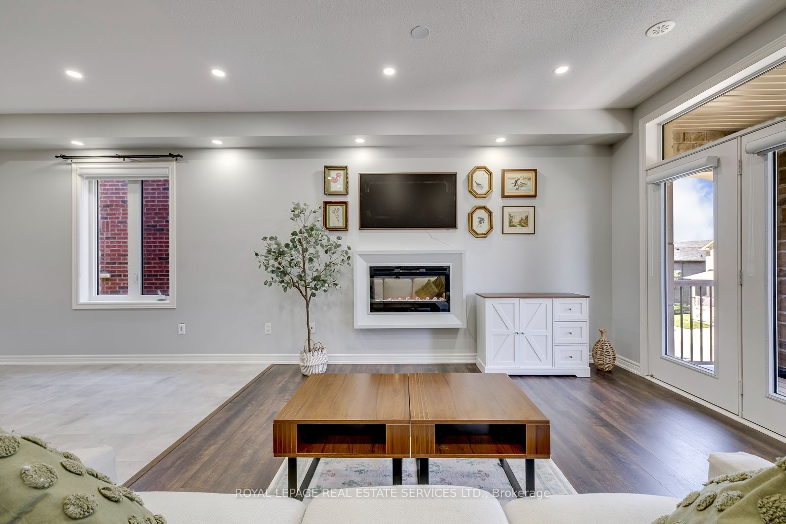486 Silver Maple Road Property Photo 13