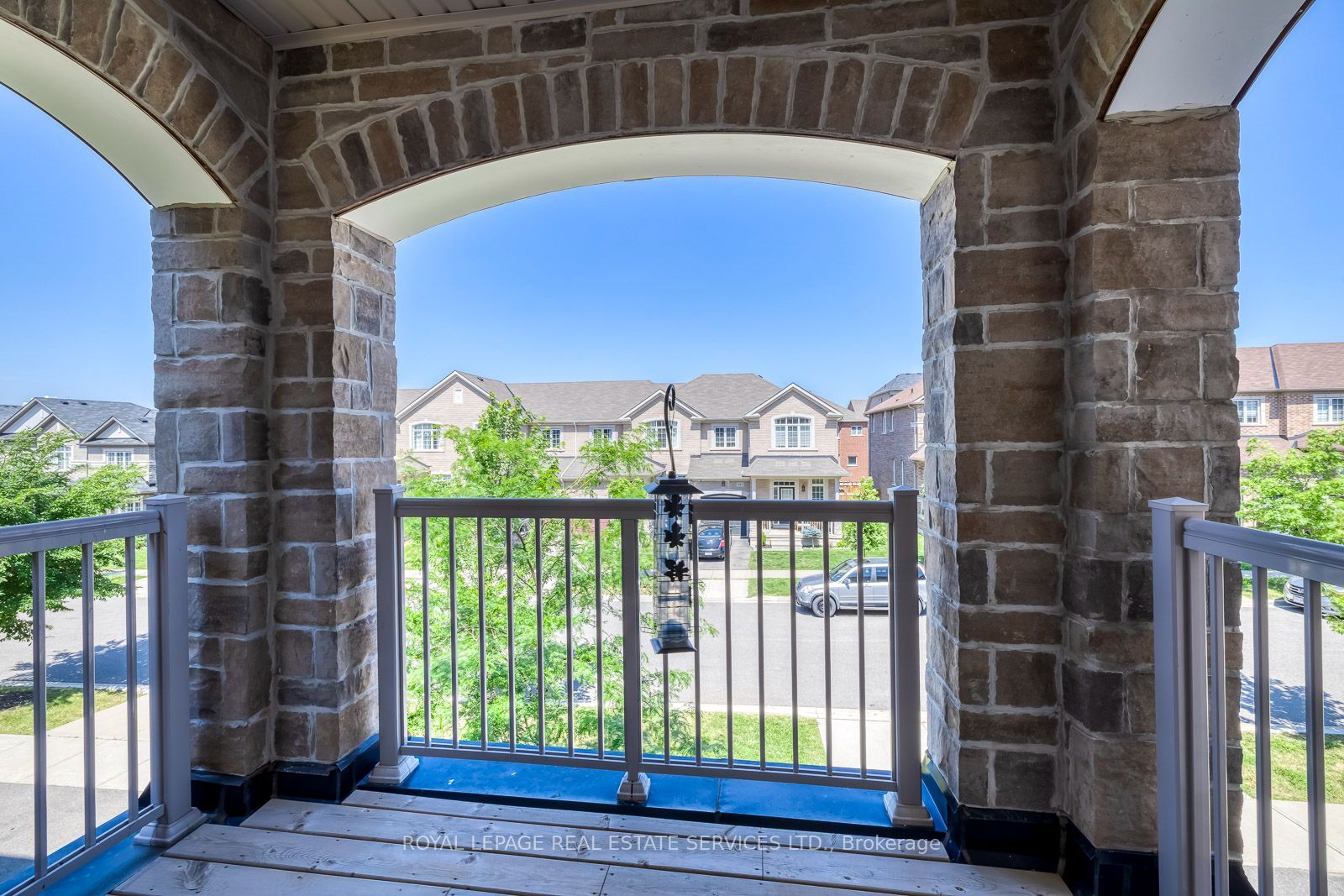 486 Silver Maple Road Property Photo 14