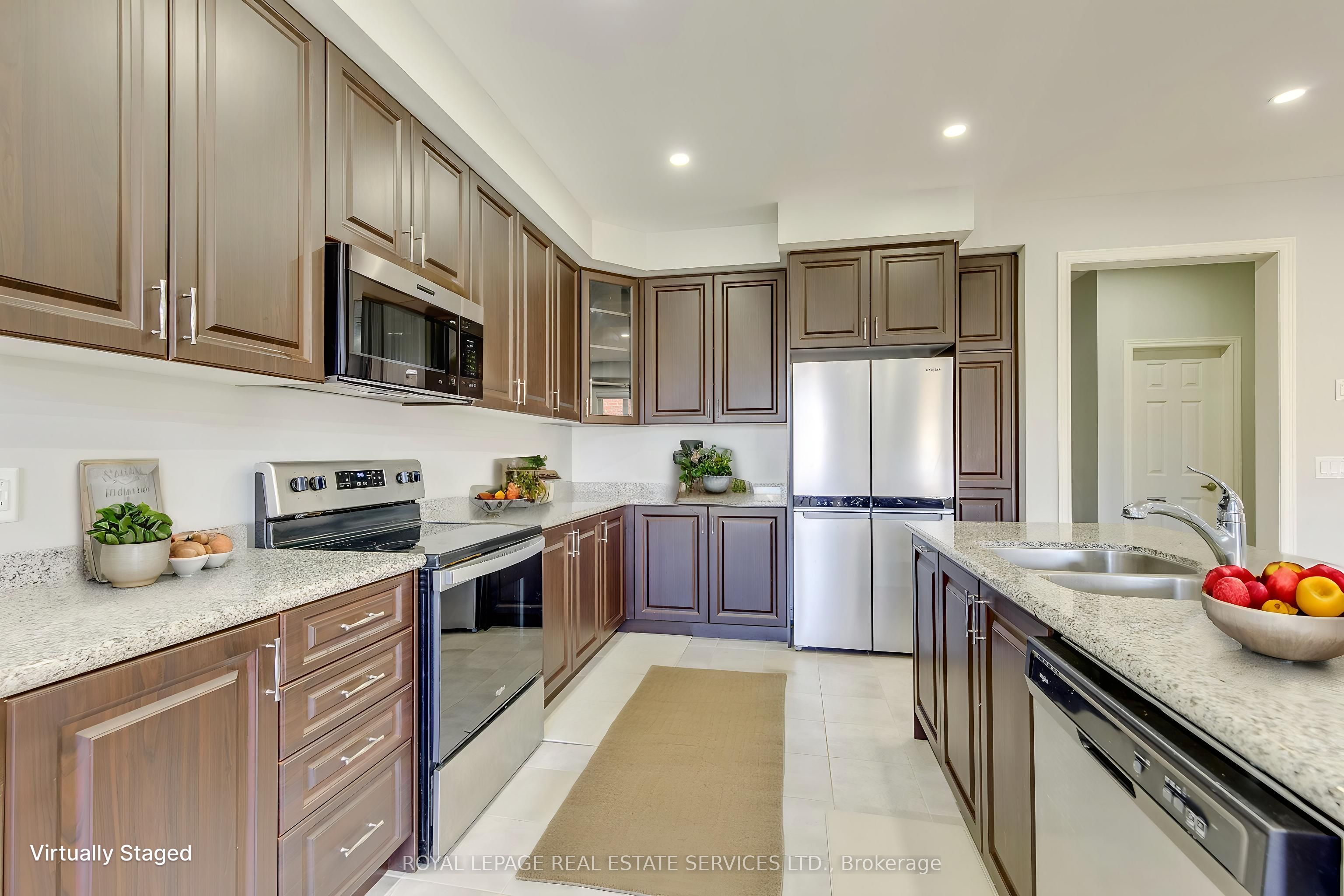 486 Silver Maple Road Property Photo 18