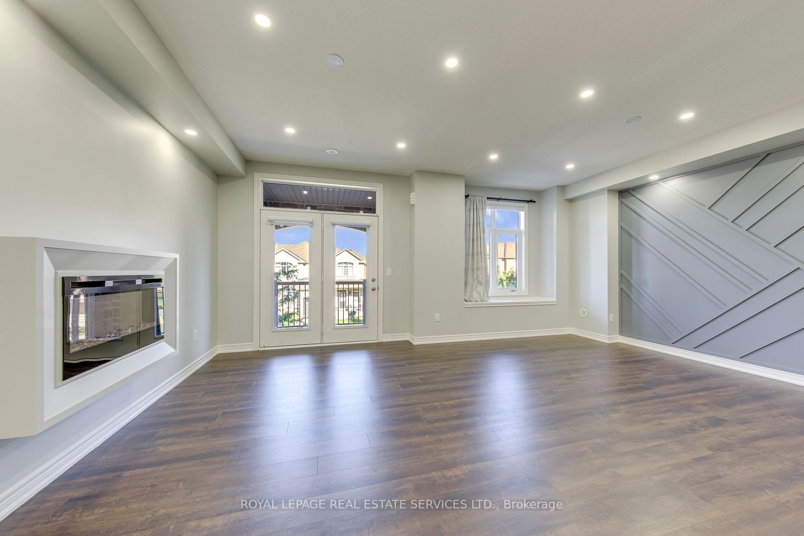 486 Silver Maple Road Property Photo 19