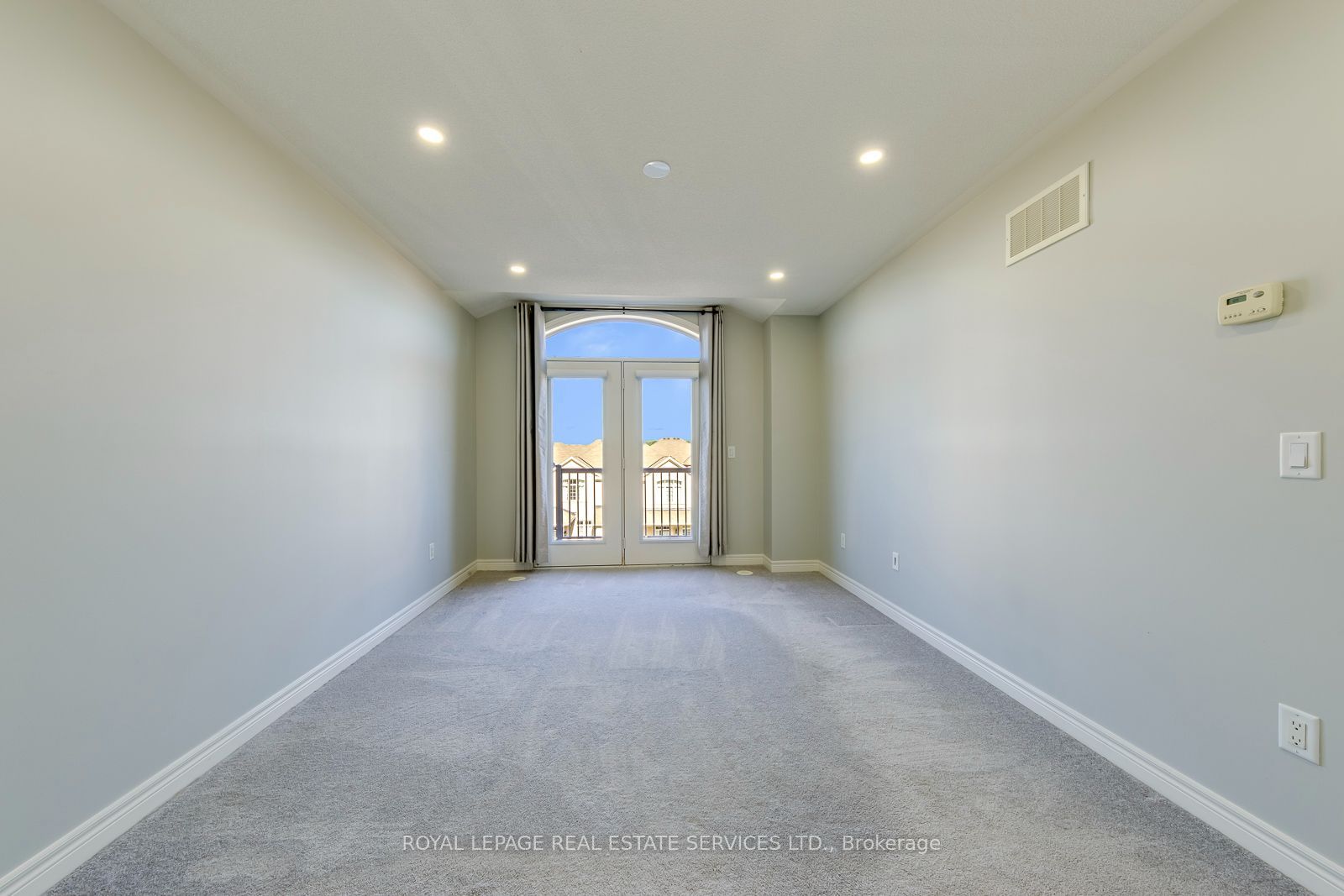 486 Silver Maple Road Property Photo 29