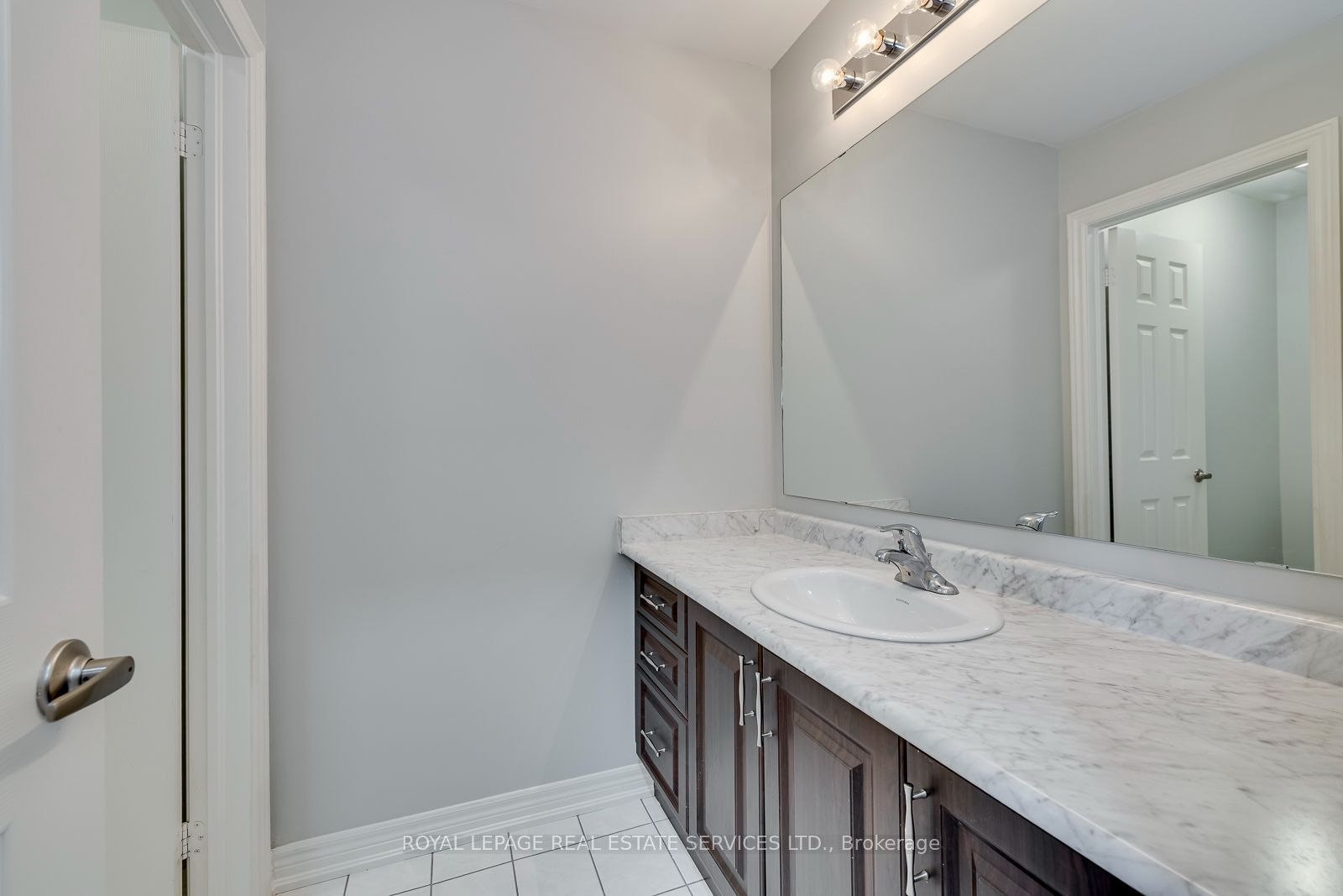 486 Silver Maple Road Property Photo 30