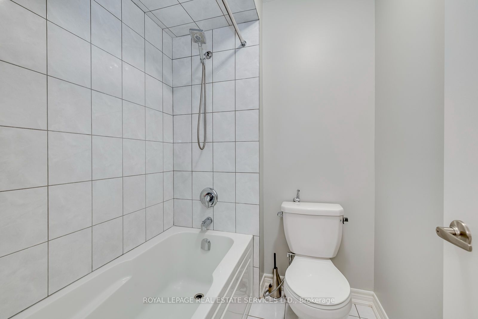 486 Silver Maple Road Property Photo 31