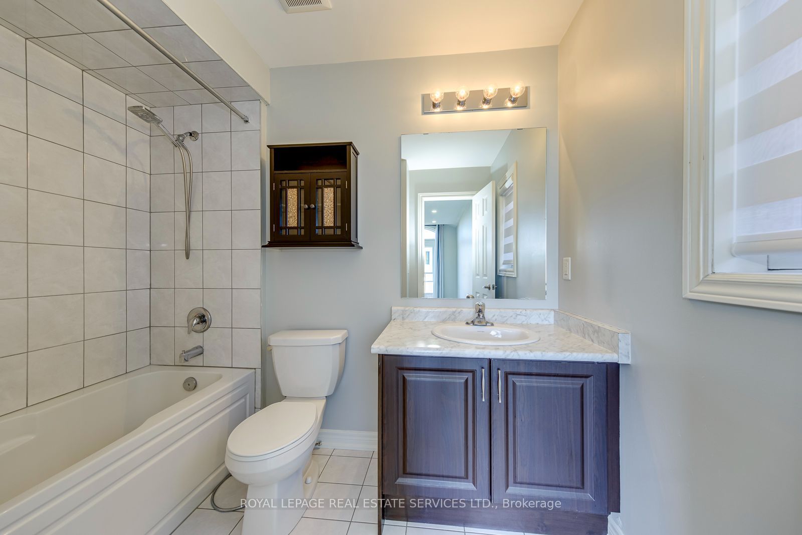 486 Silver Maple Road Property Photo 32