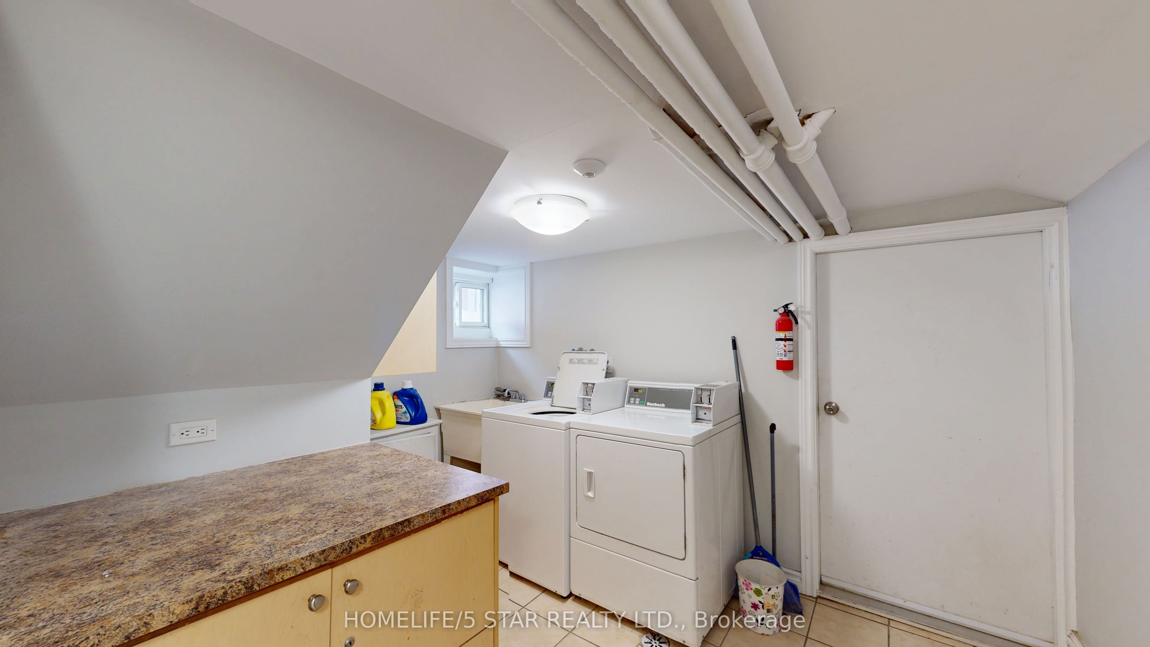 79 Rosemount Avenue Apt B Property Photo 8