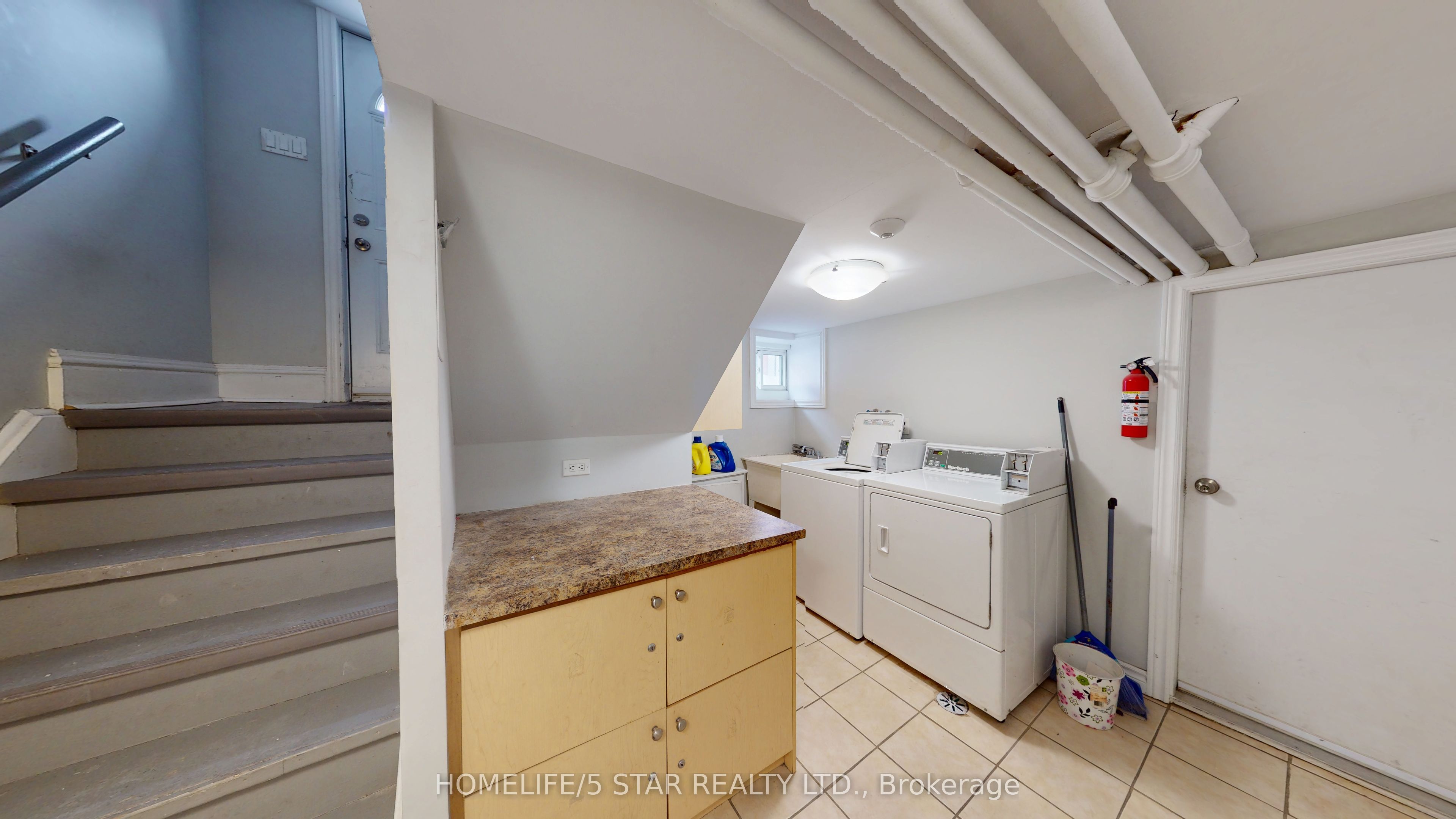 79 Rosemount Avenue Apt B Property Photo 9