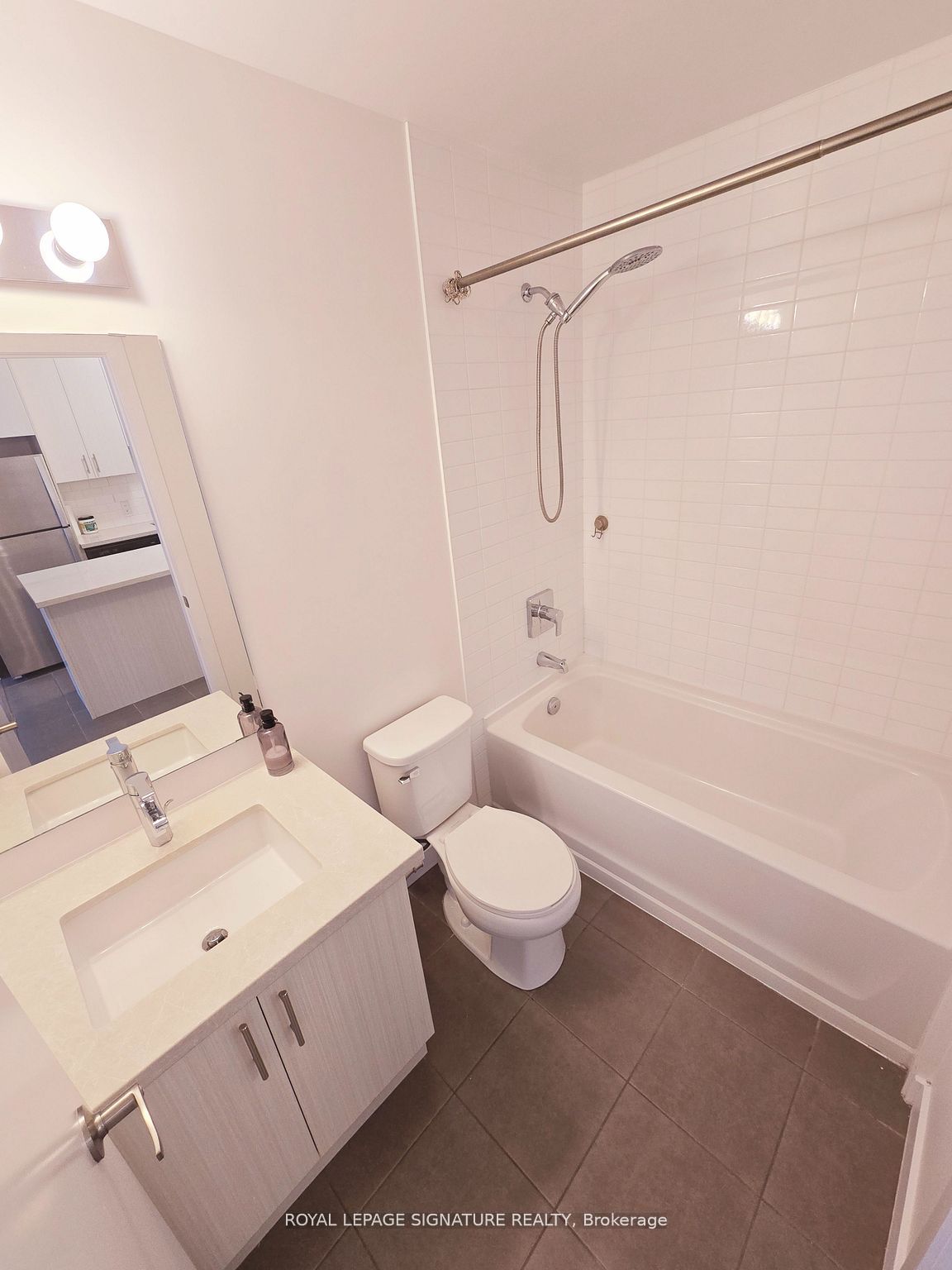 2486 Old Bronte Road 331 Property Photo 18
