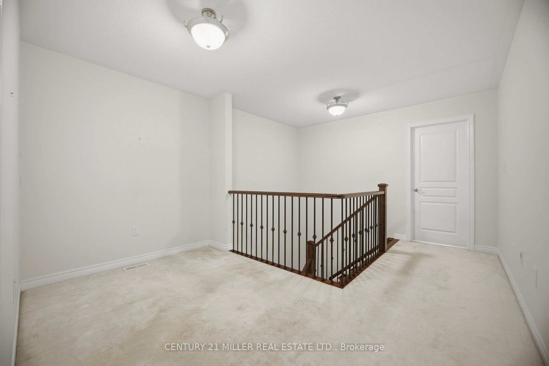 2455 Village Common Property Photo 22