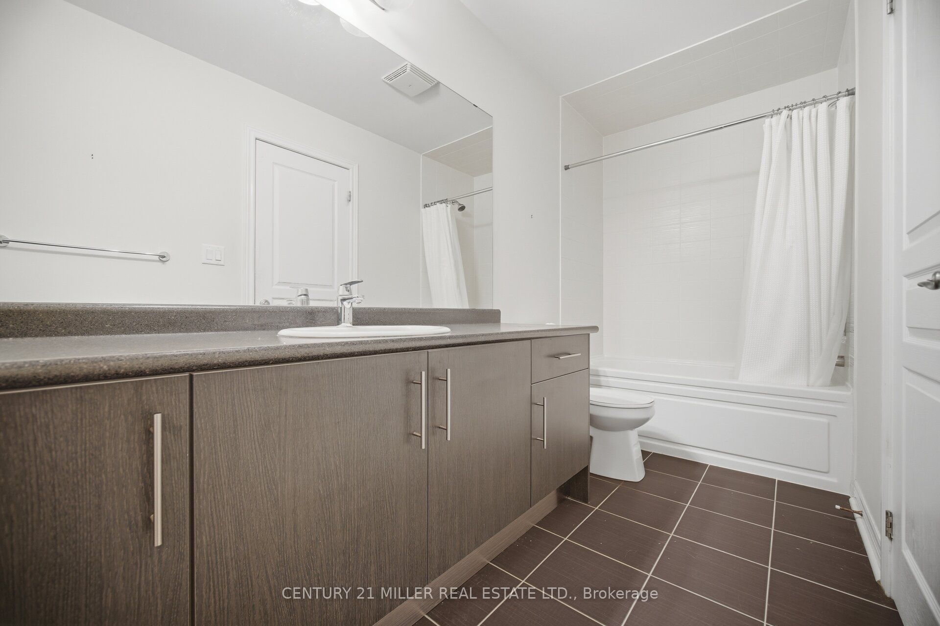 2455 Village Common Property Photo 36