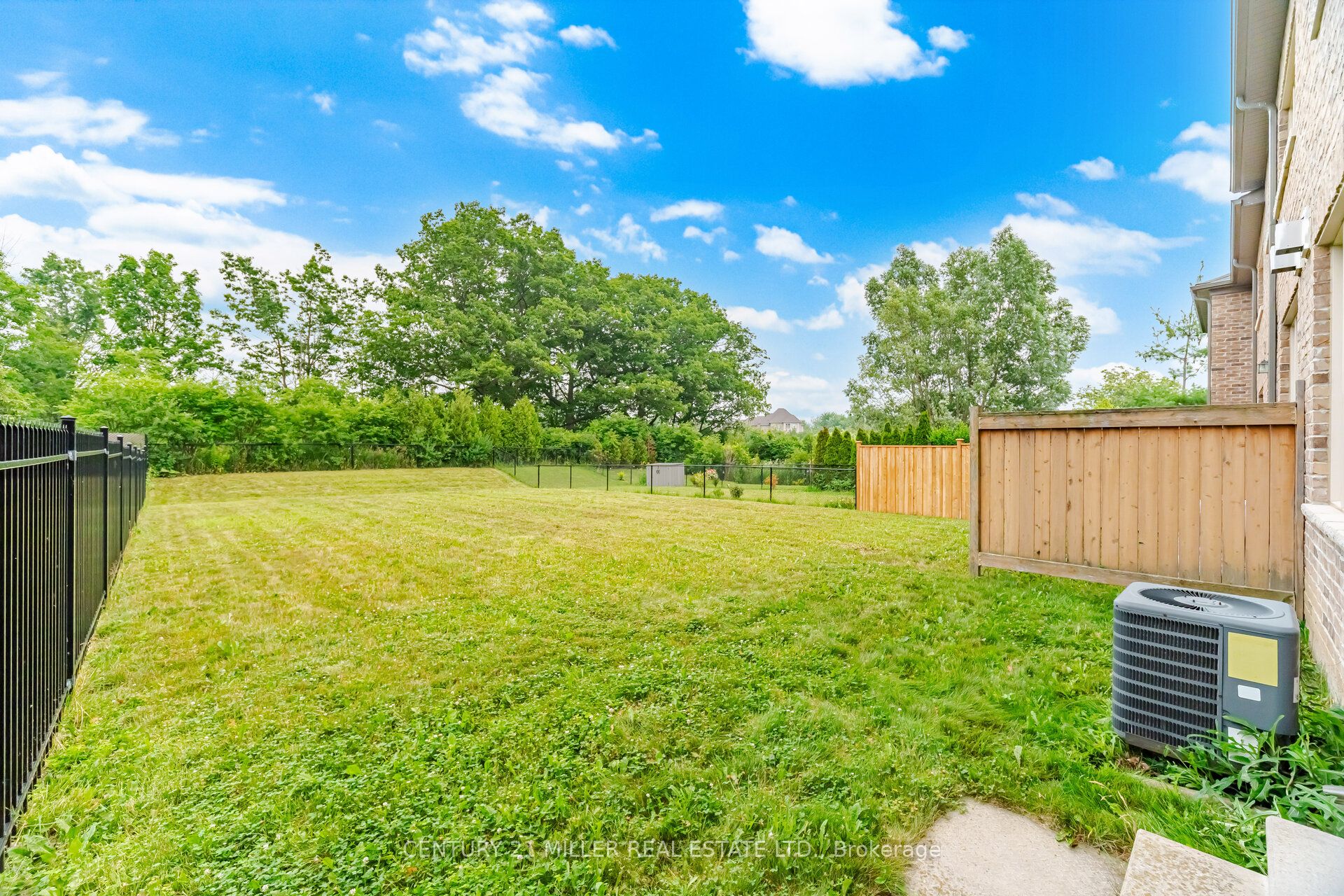 2455 Village Common Property Photo 44