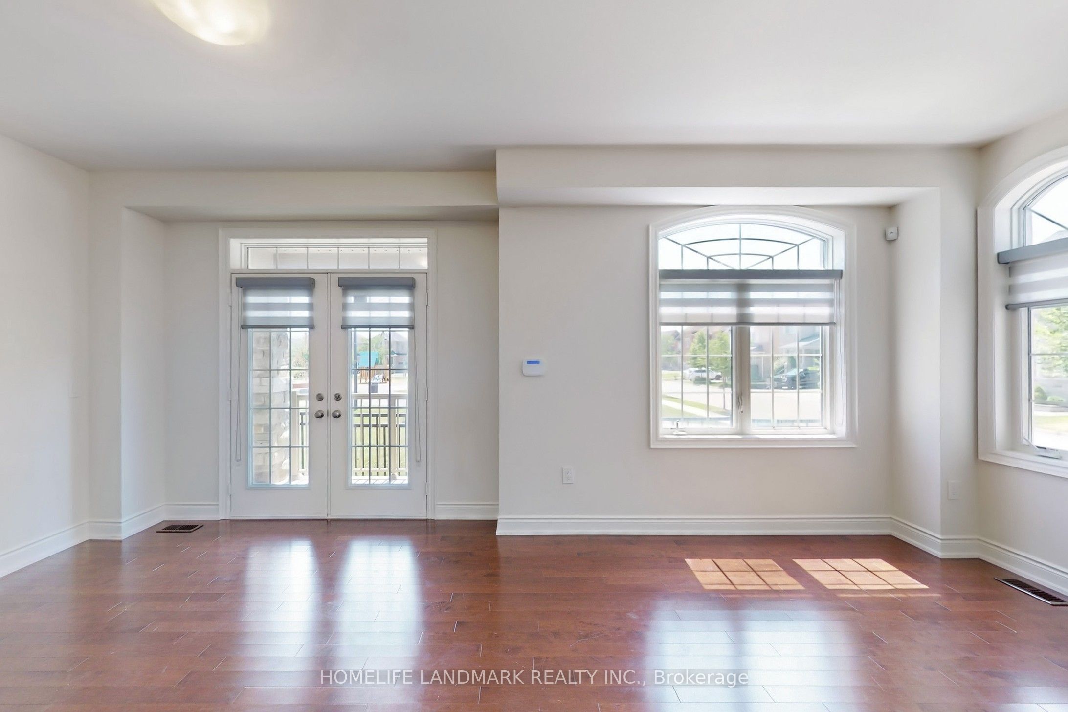 1533 Devine Point Property Photo 10