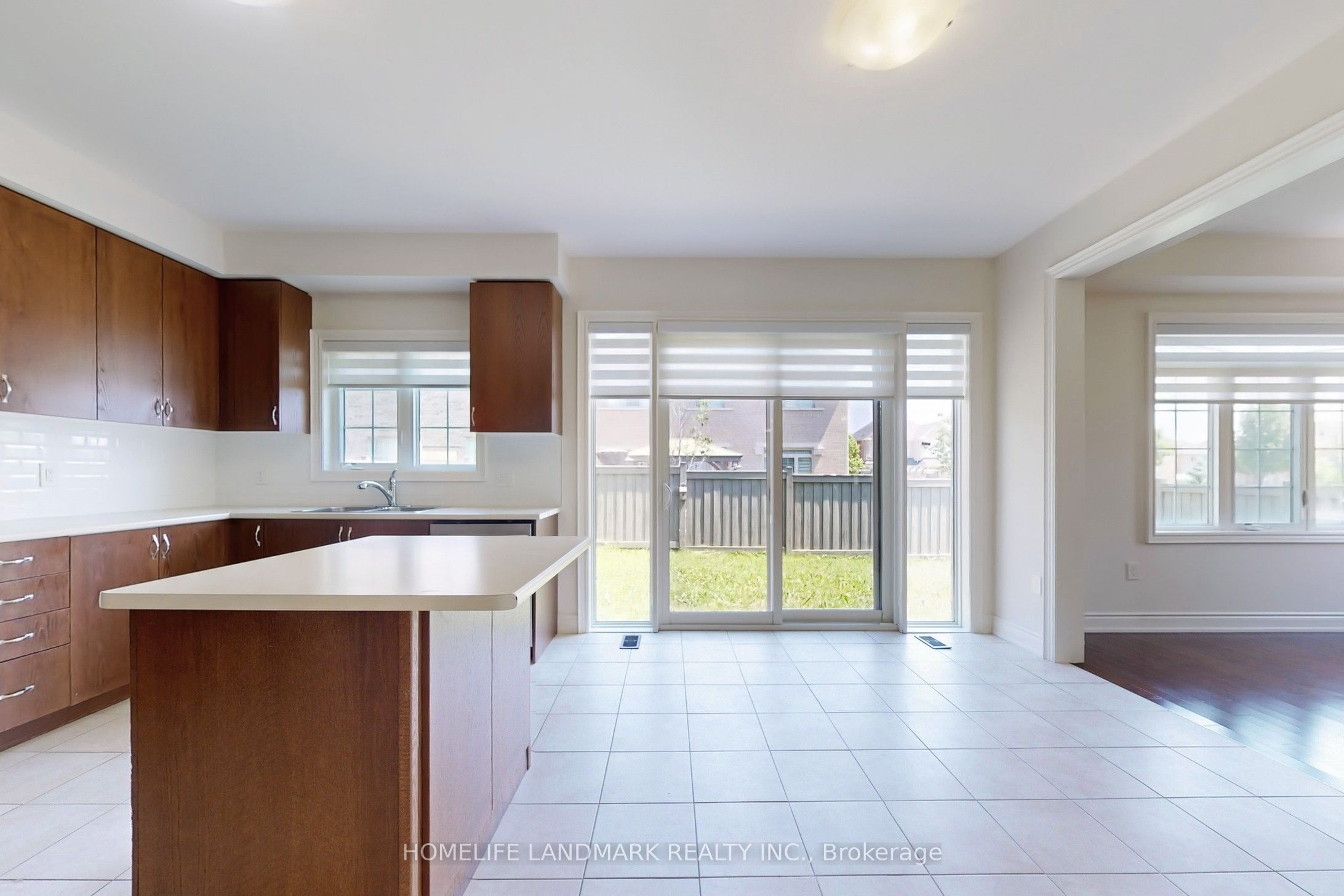 1533 Devine Point Property Photo 15