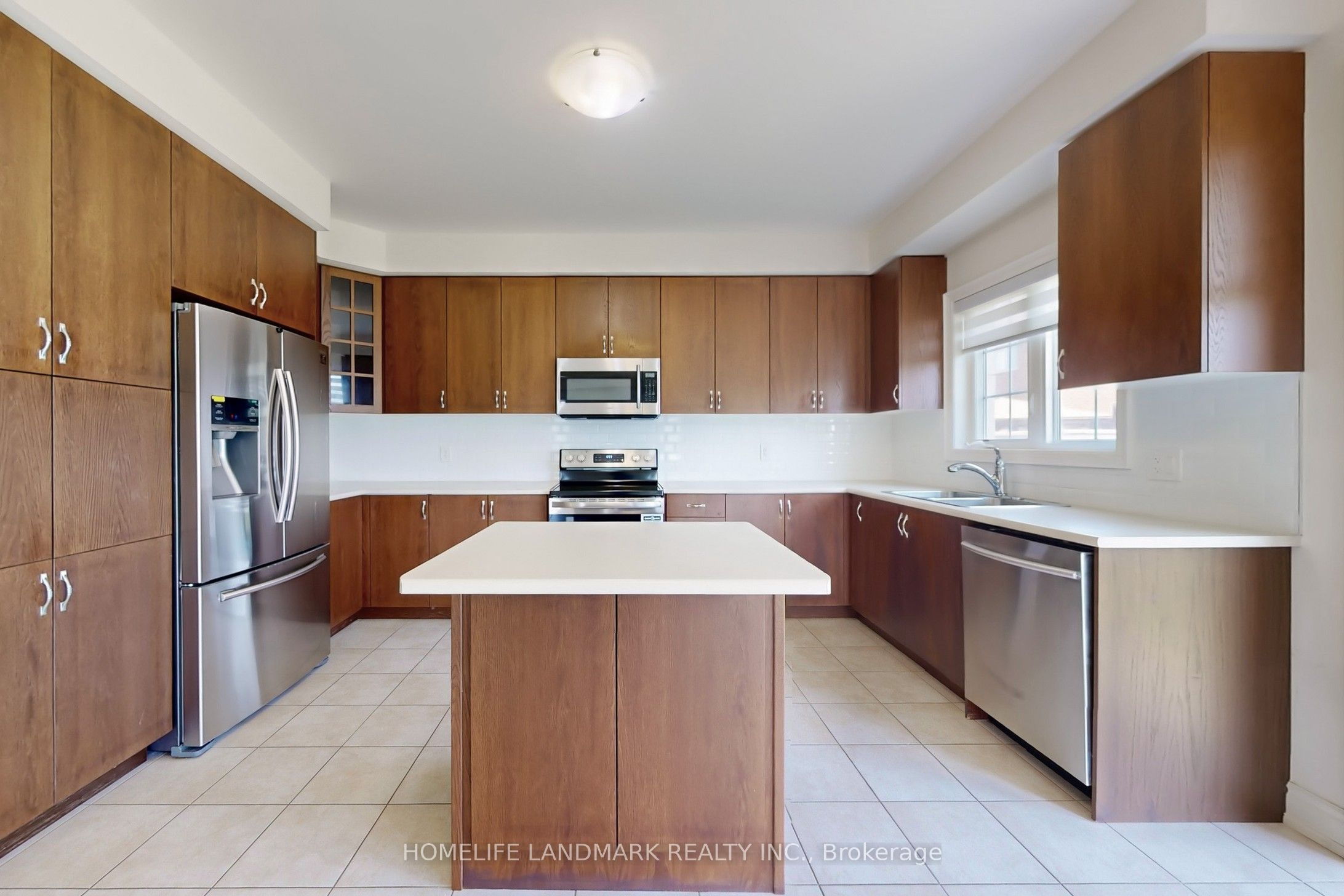 1533 Devine Point Property Photo 17