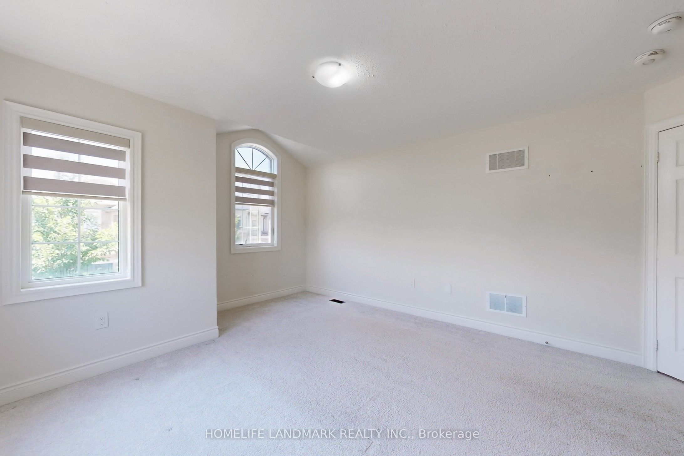 1533 Devine Point Property Photo 28