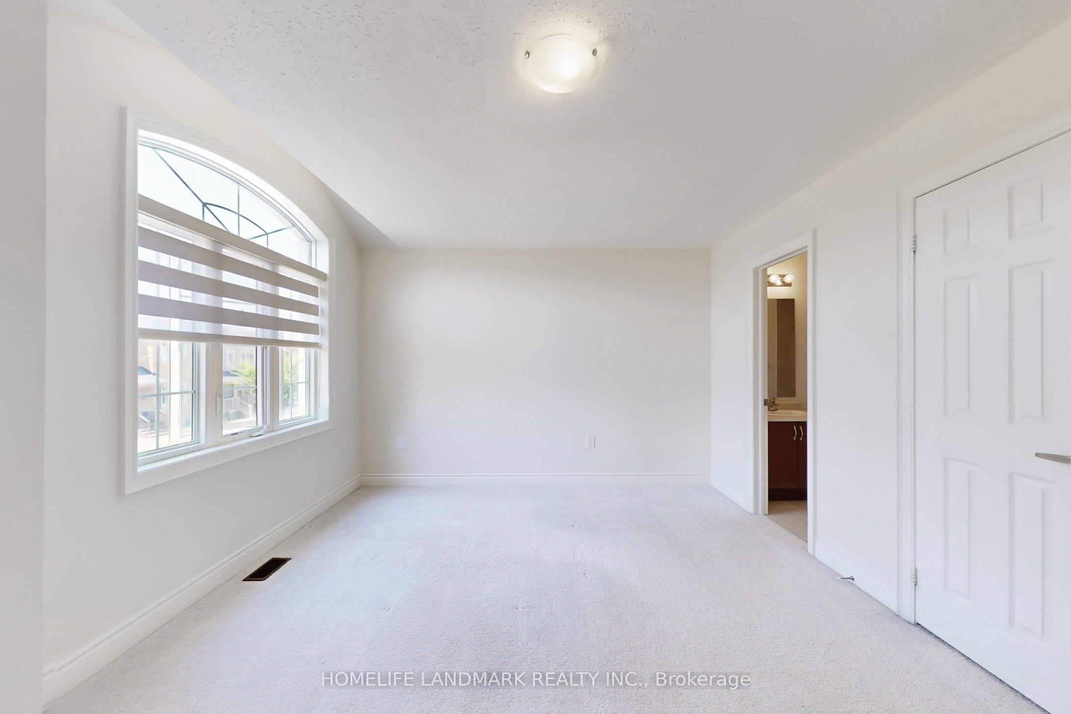 1533 Devine Point Property Photo 29