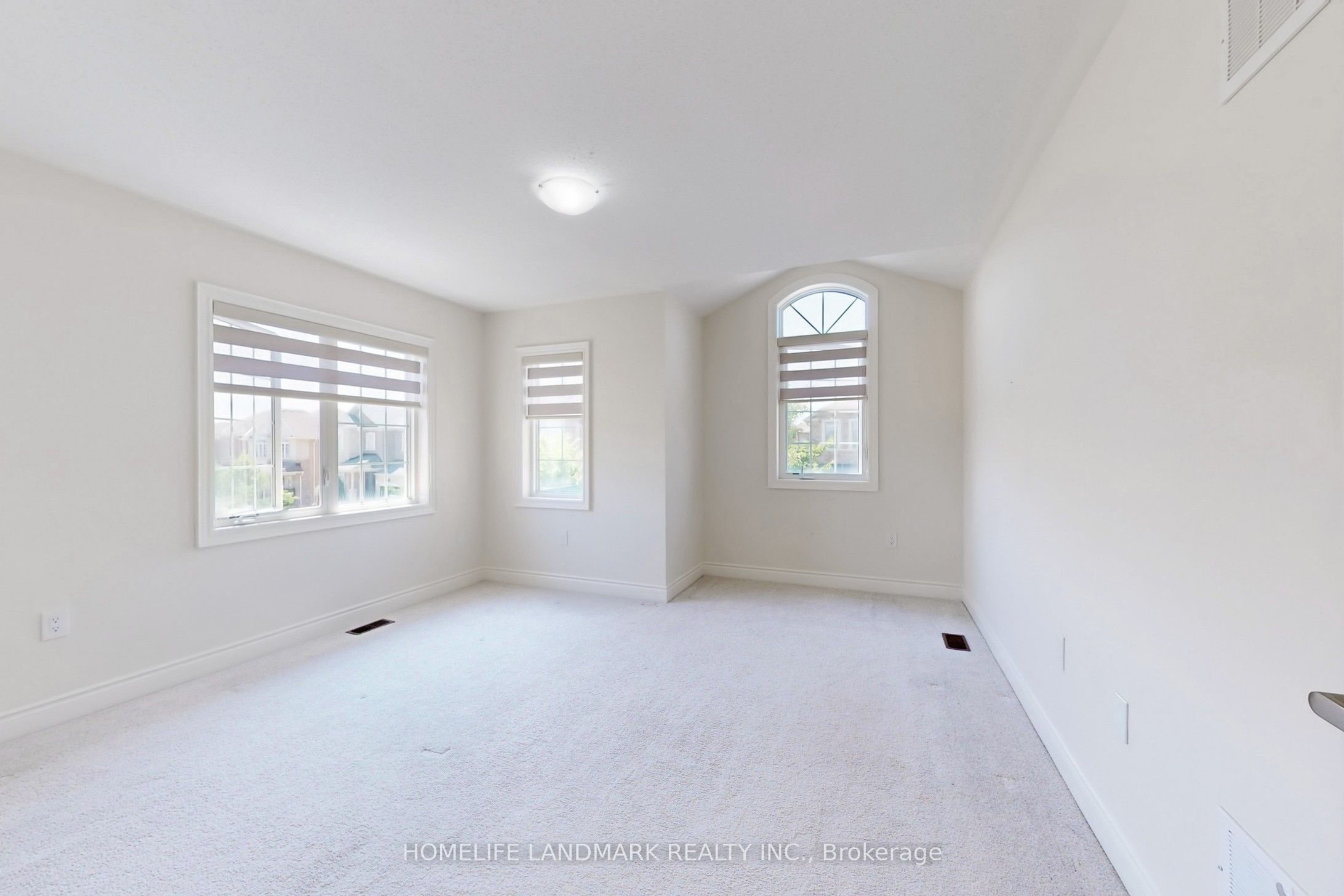 1533 Devine Point Property Photo 33