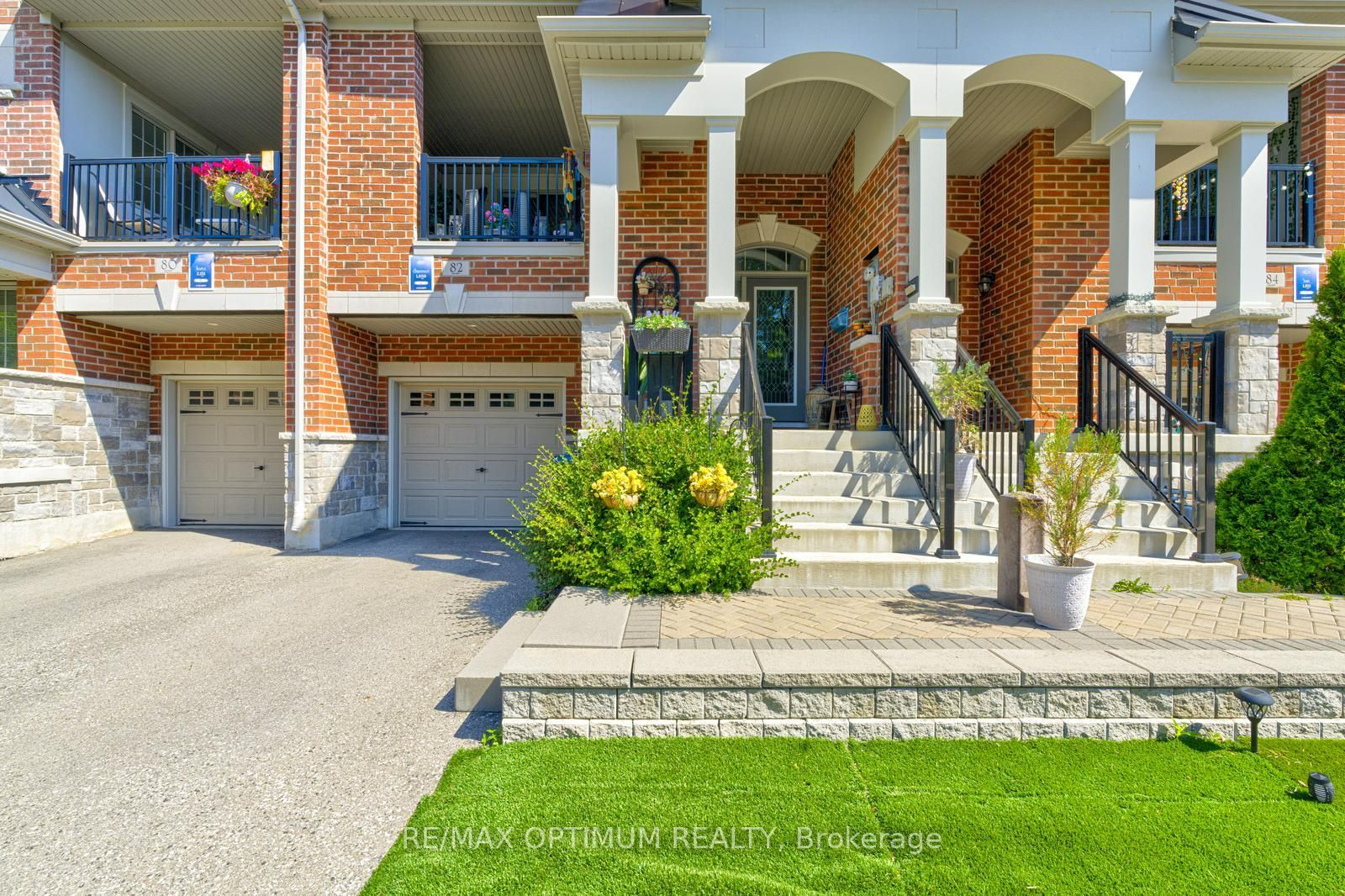 82 Oakmore Lane Property Photo 2