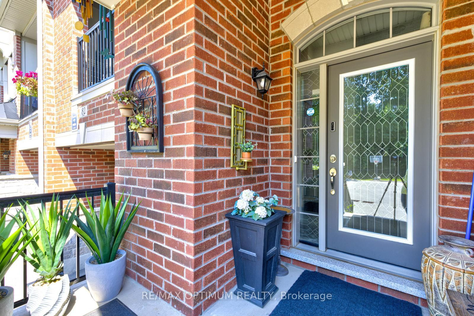 82 Oakmore Lane Property Photo 4