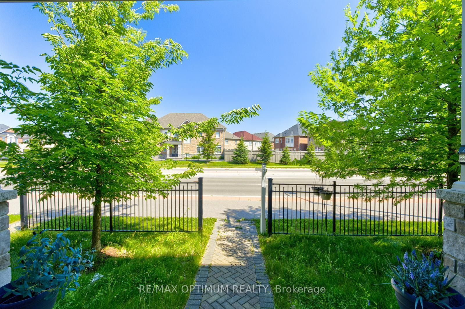 82 Oakmore Lane Property Photo 10