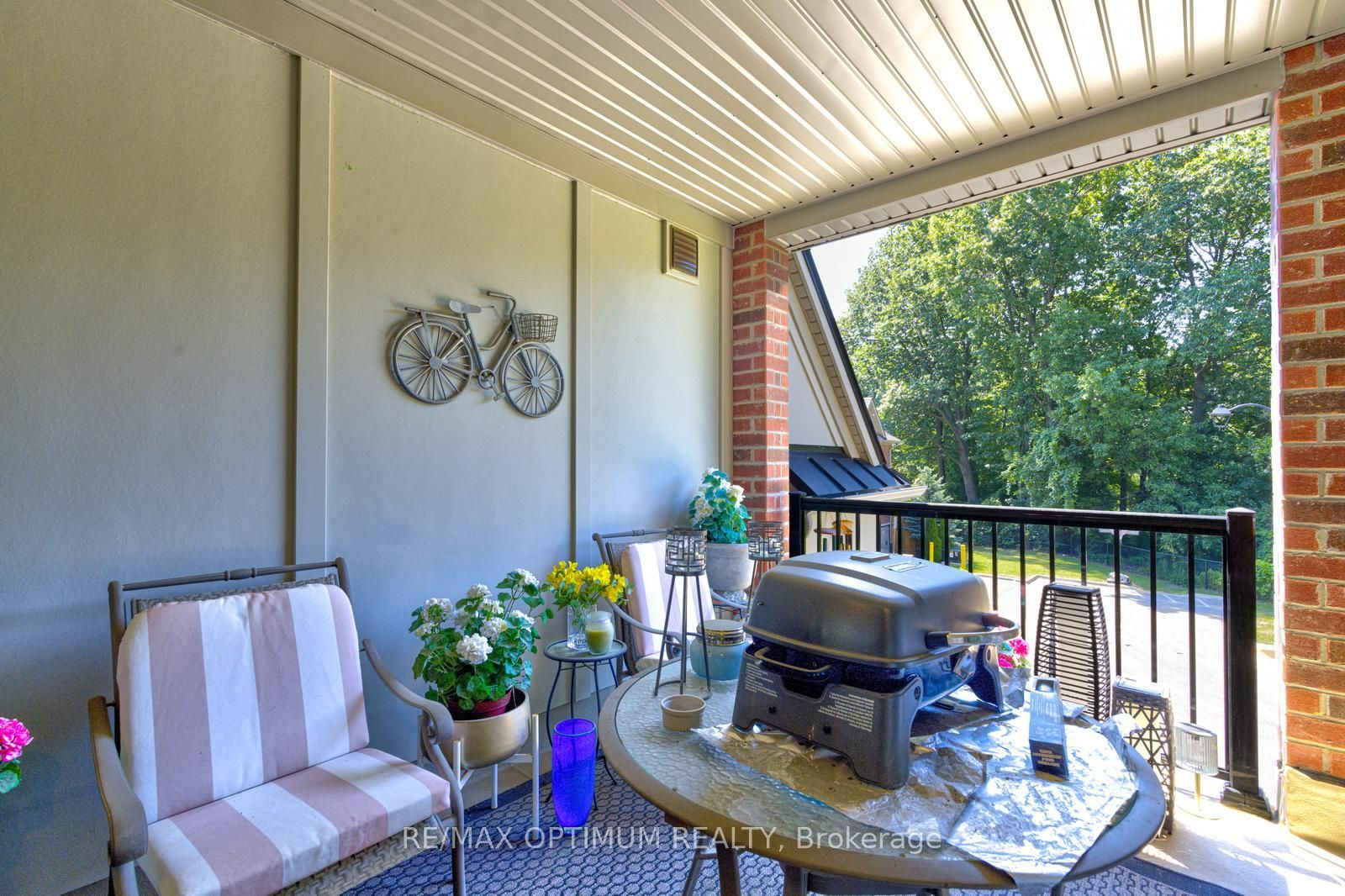 82 Oakmore Lane Property Photo 18