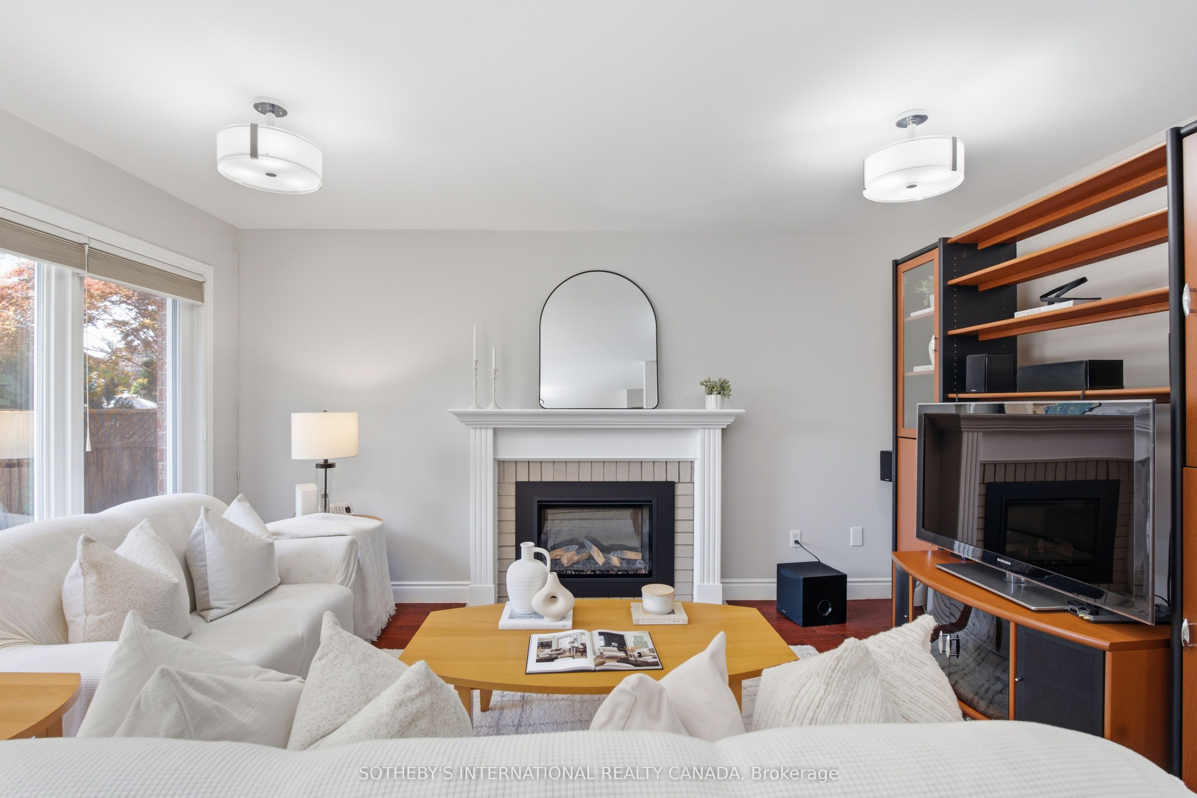 5550 Middleport Crescent N Property Photo 20