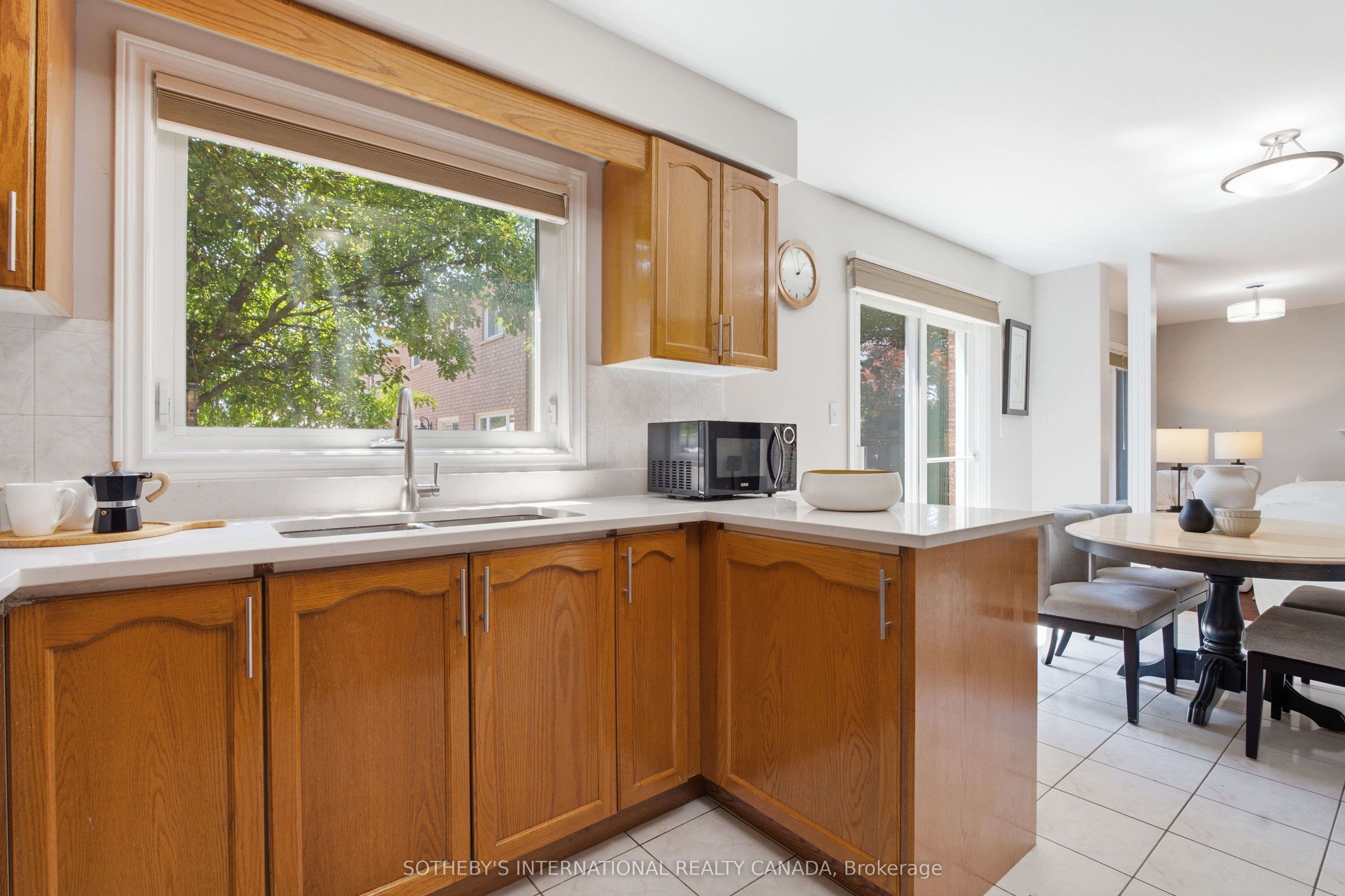5550 Middleport Crescent N Property Photo 25