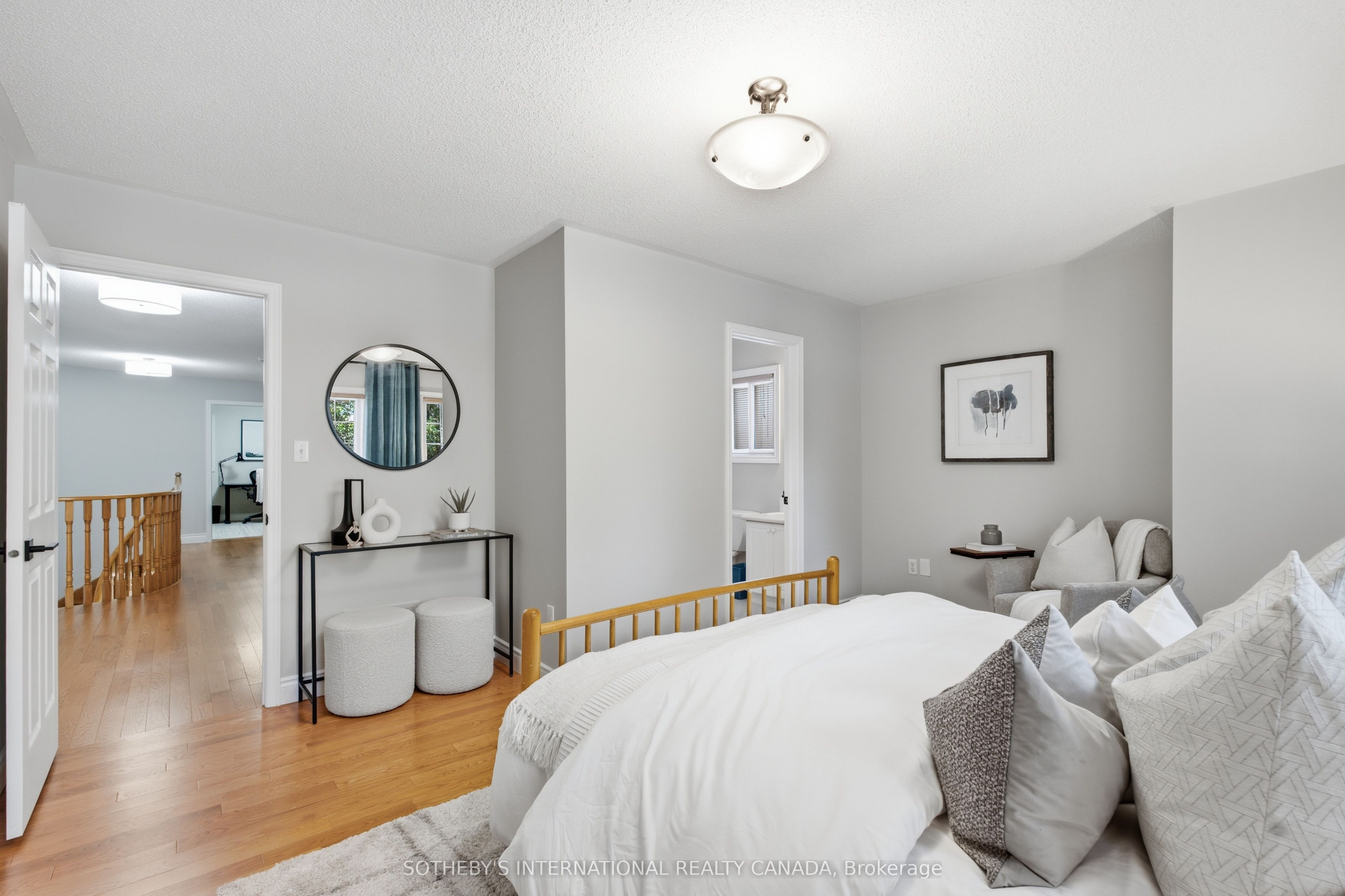 5550 Middleport Crescent N Property Photo 29