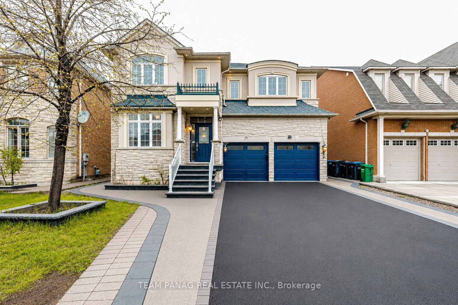 19 Valleycreek Drive Property Photo 2