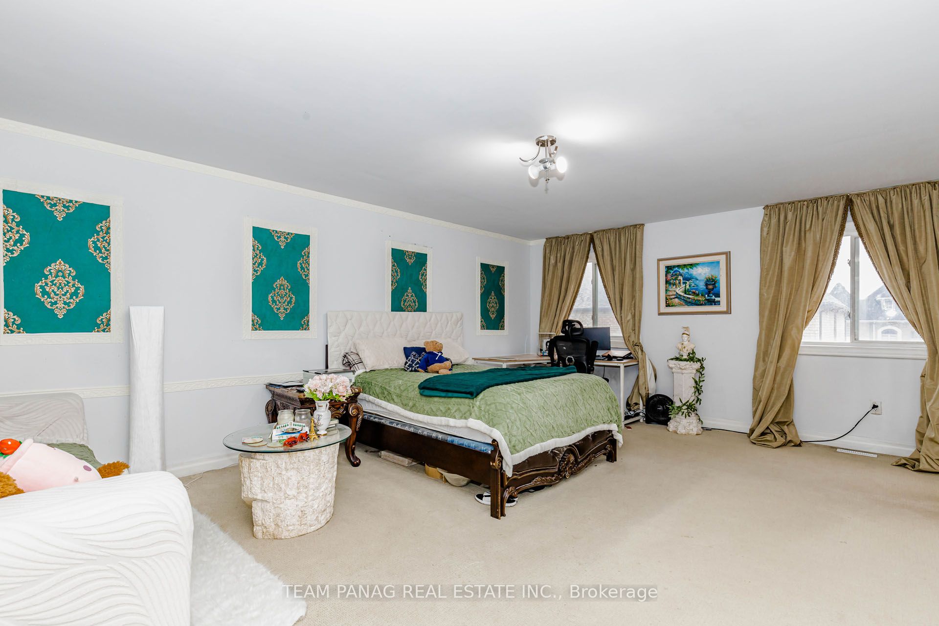 19 Valleycreek Drive Property Photo 17