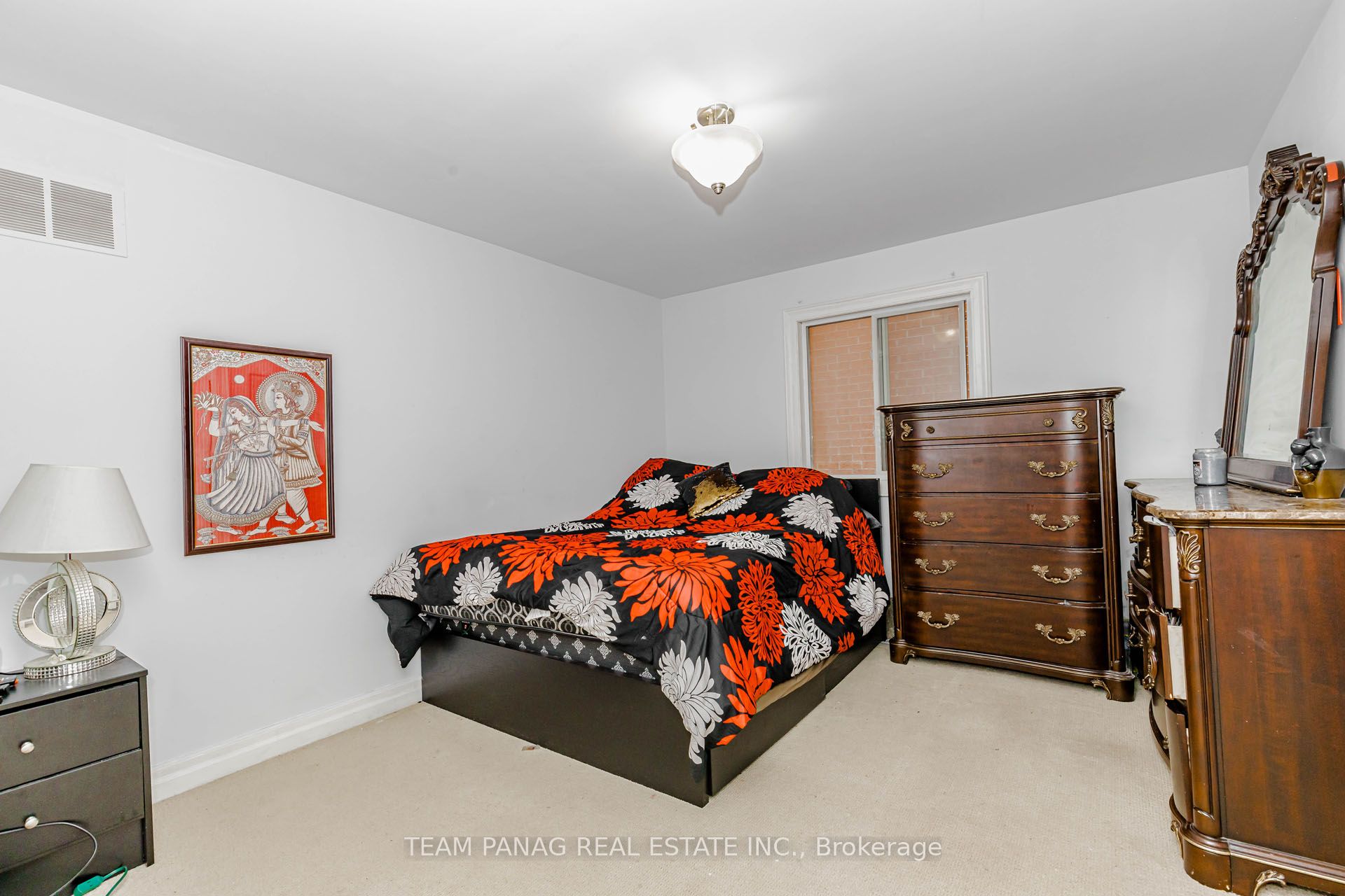 19 Valleycreek Drive Property Photo 23